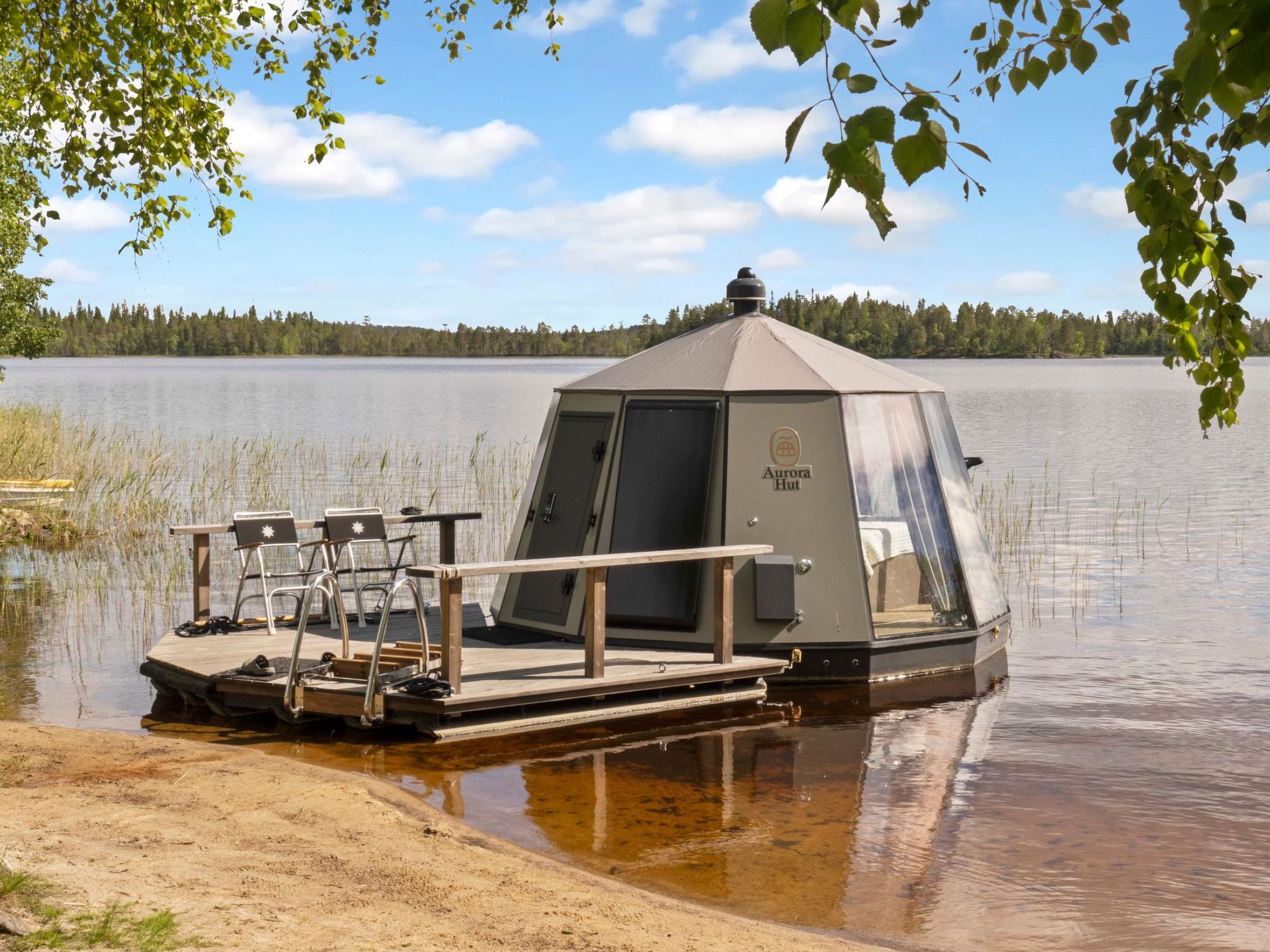 Lystikämän elämys-Dedans