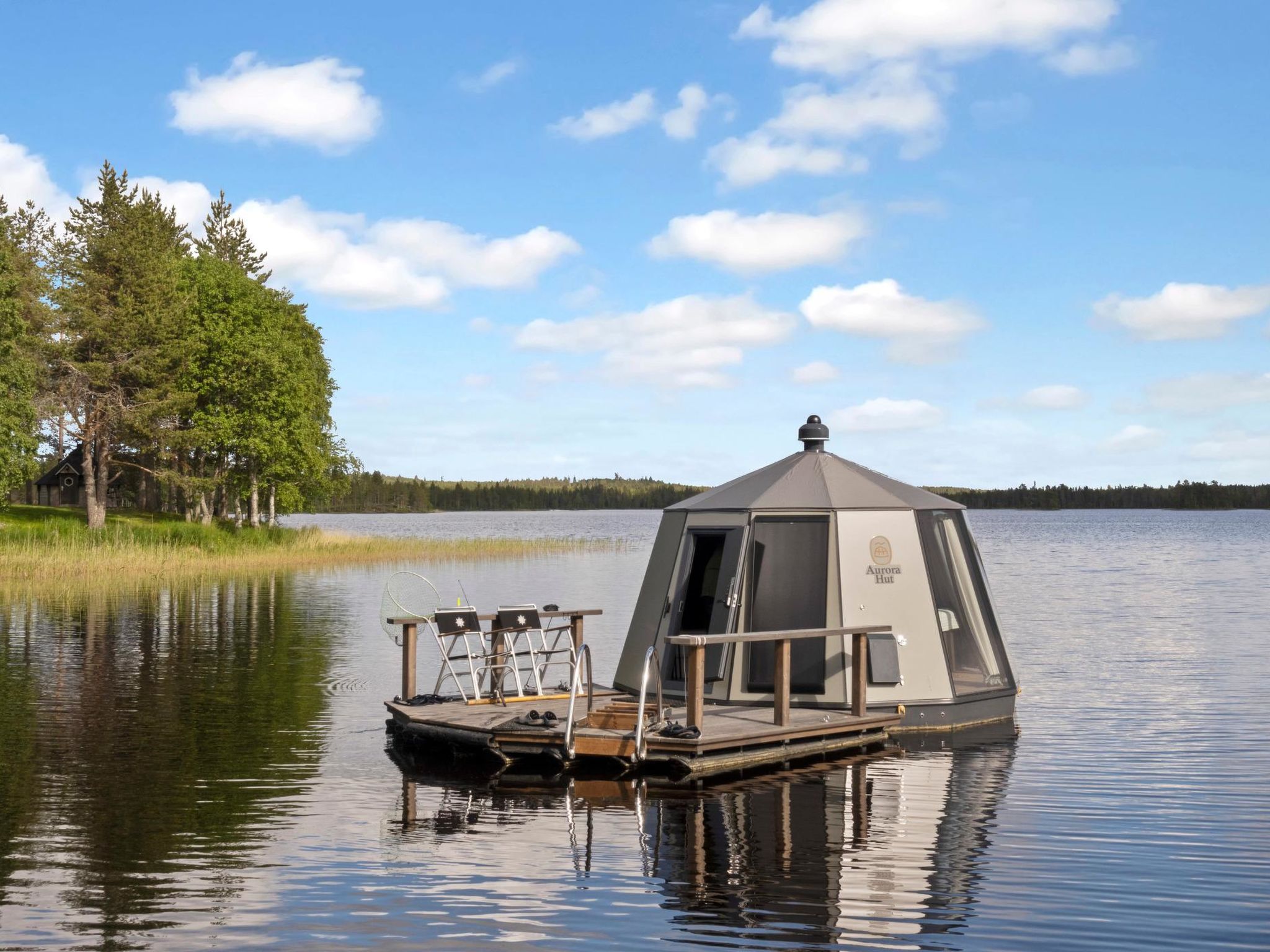 Lystikämän elämys-Dedans