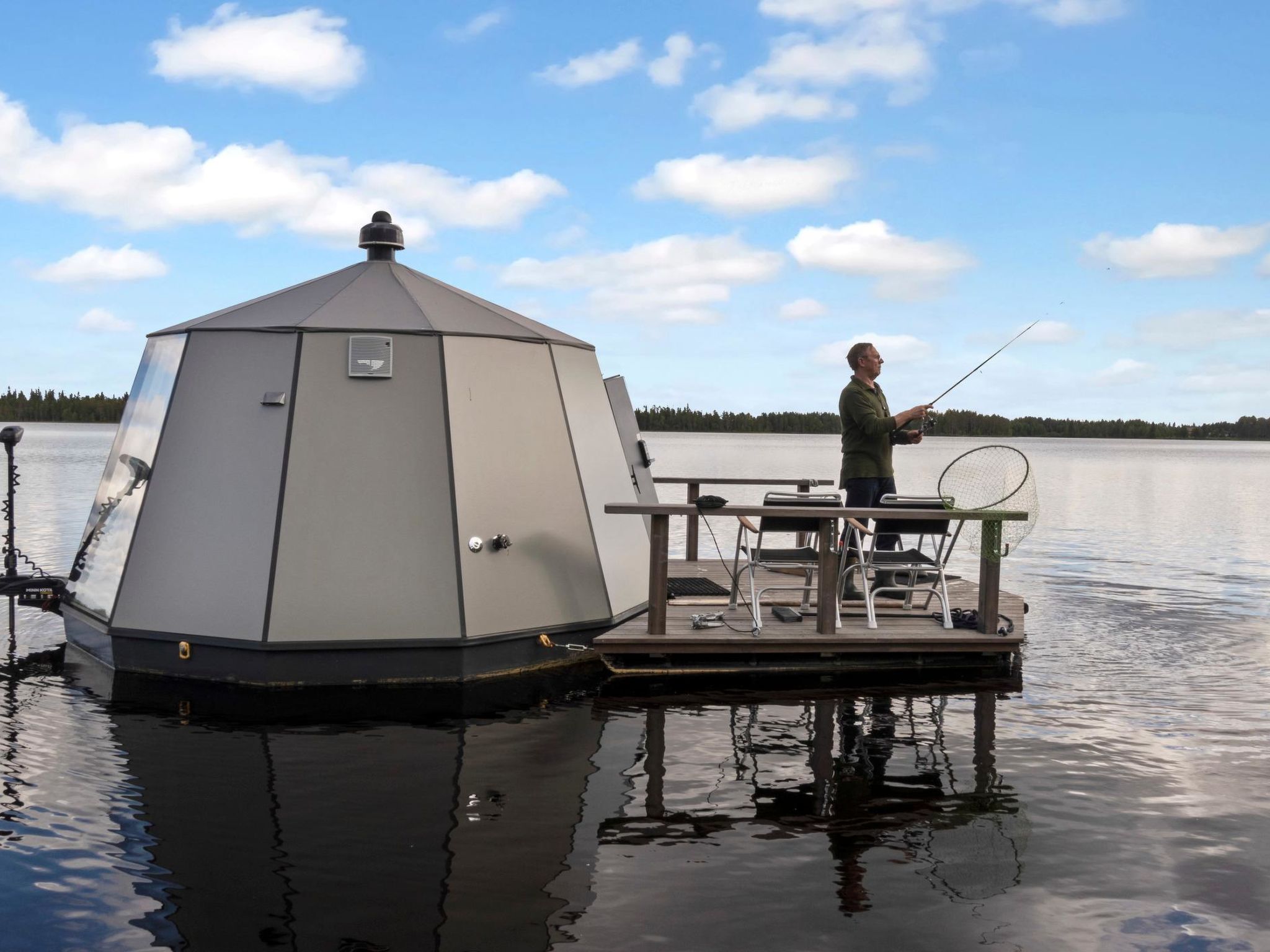 Lystikämän elämys-Dedans