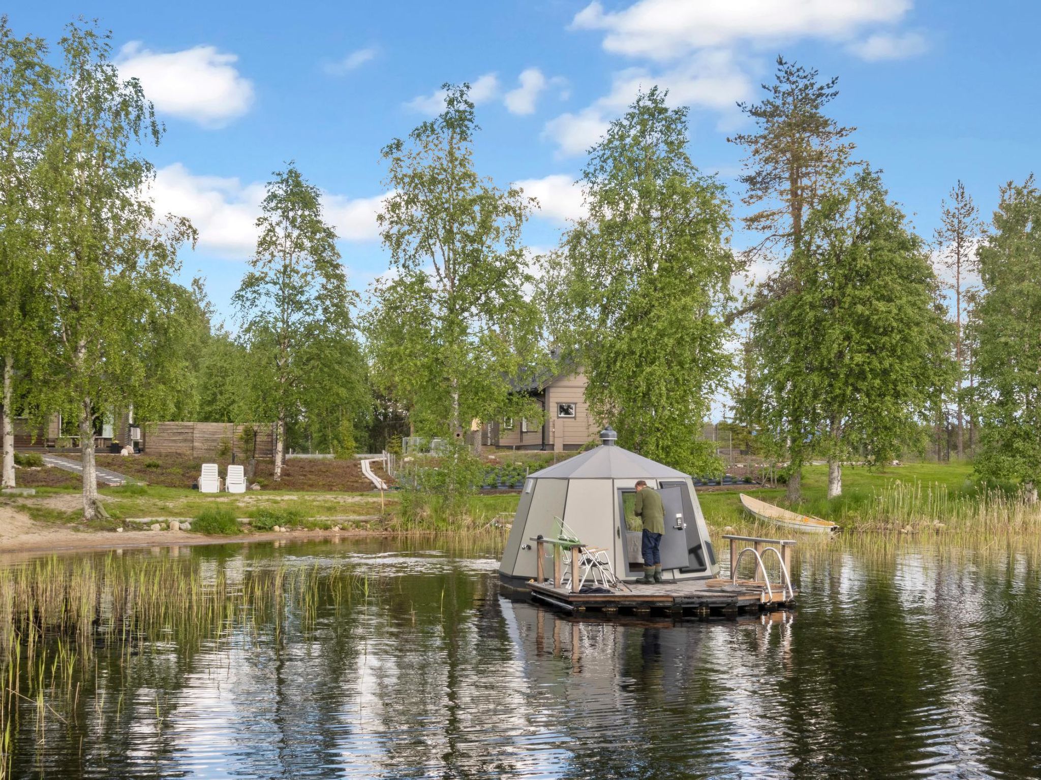 Lystikämän elämys-Dedans