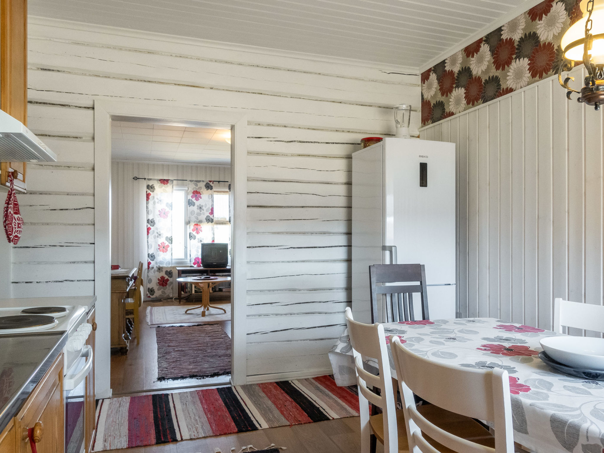 Juotas village - Binnen