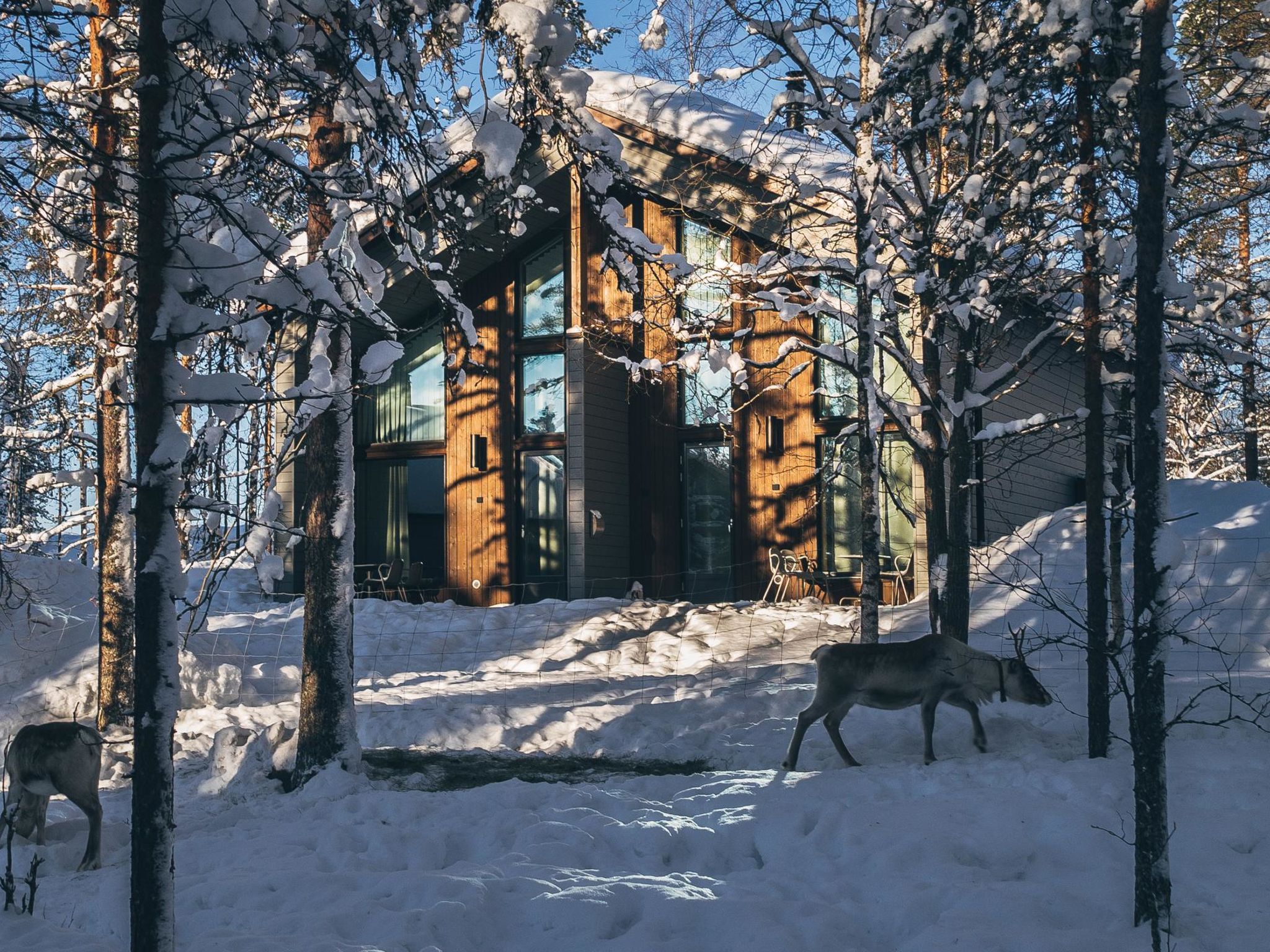 7 km to the north from Rovaniemi, located in the Arctic Circle in Santa Claus village, close to all the services.

Apartment in the semi-detached house, built in 2017. On the ground floor, living room..
