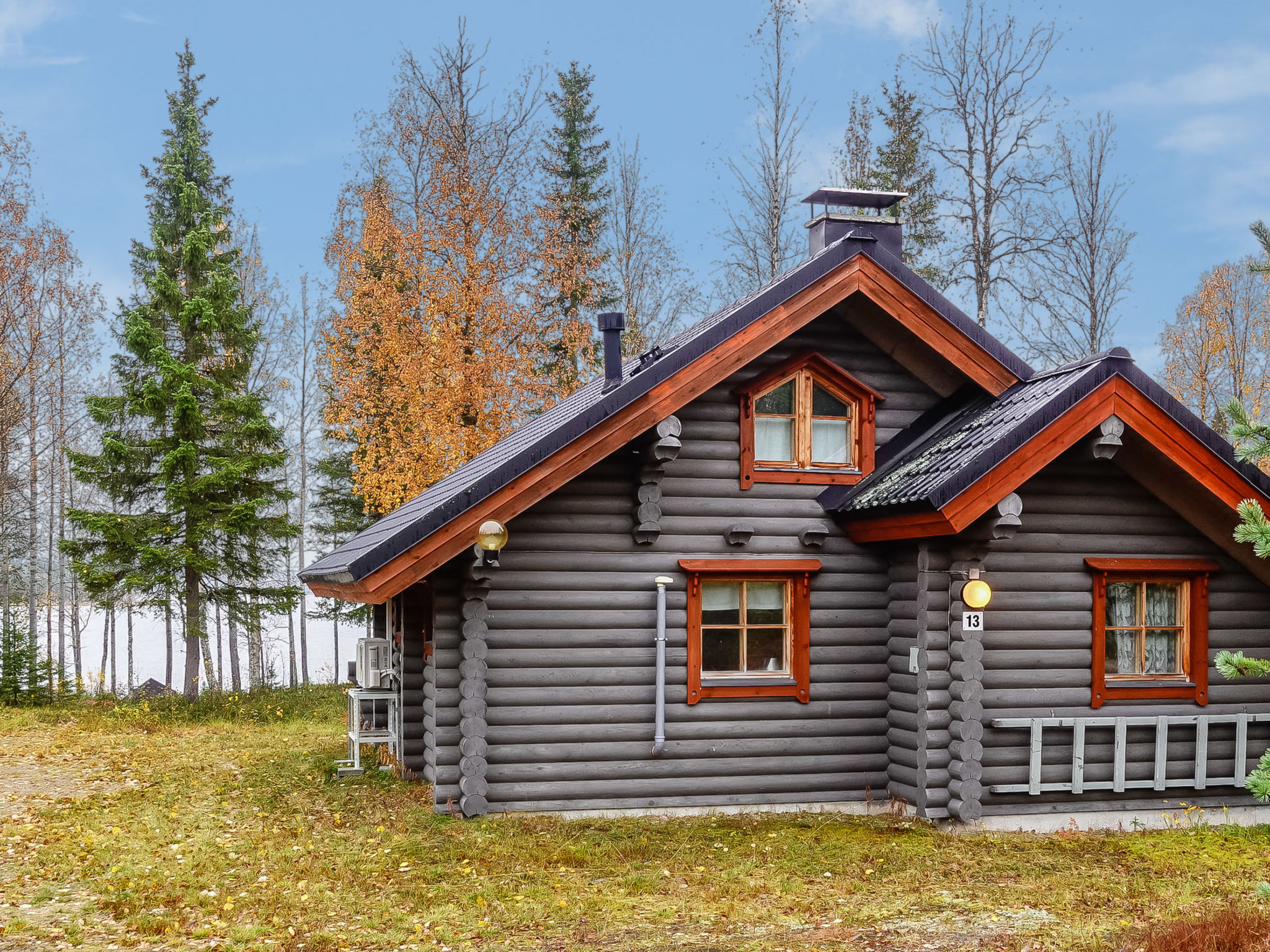 Lomaväinö 13