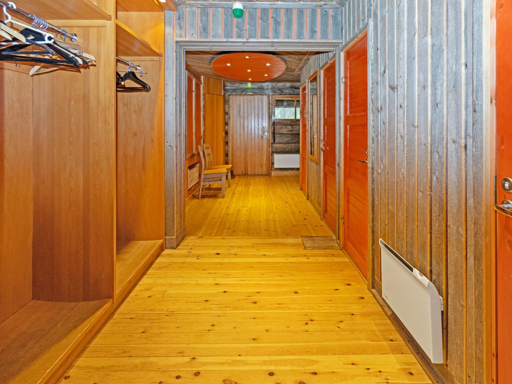 Metsä-luosto-Dedans