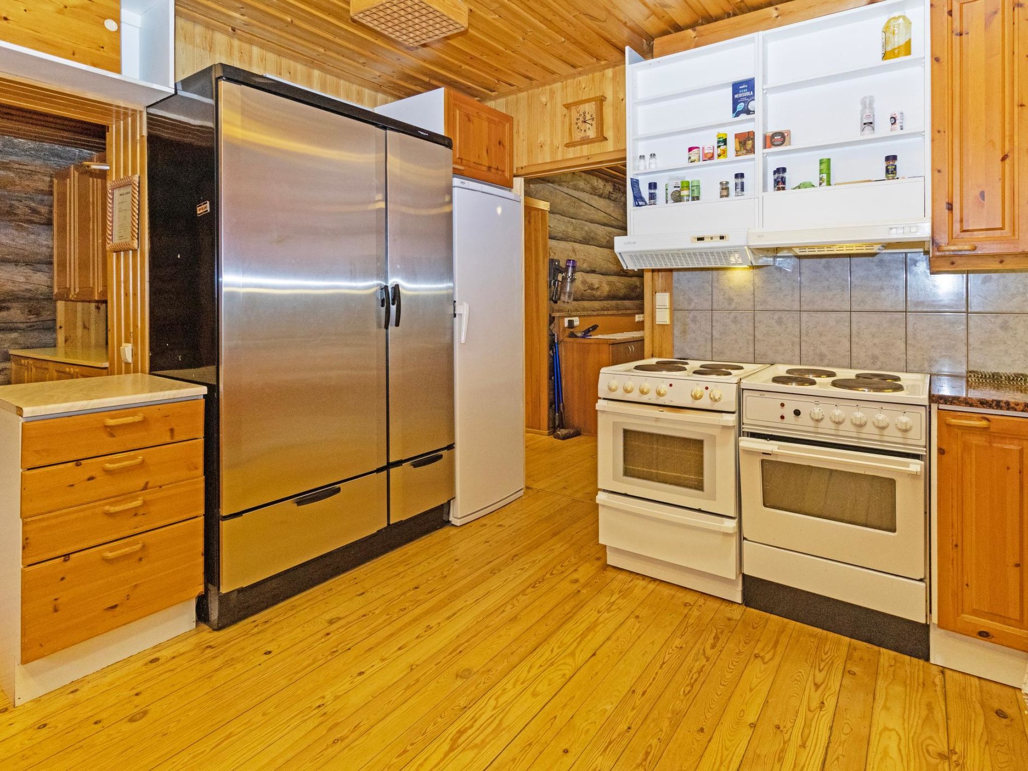 Metsä-luosto-Dedans