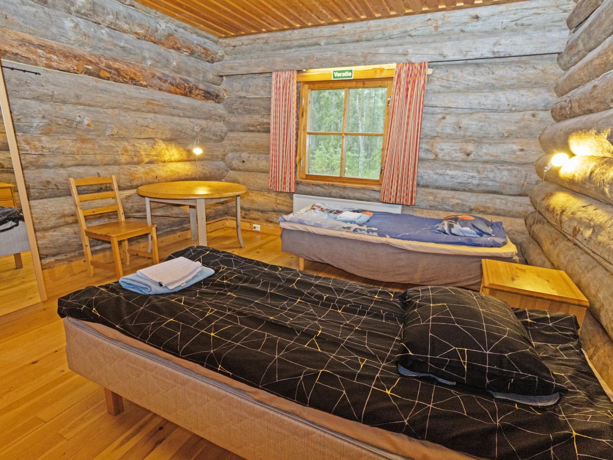 Metsä-luosto-Dedans