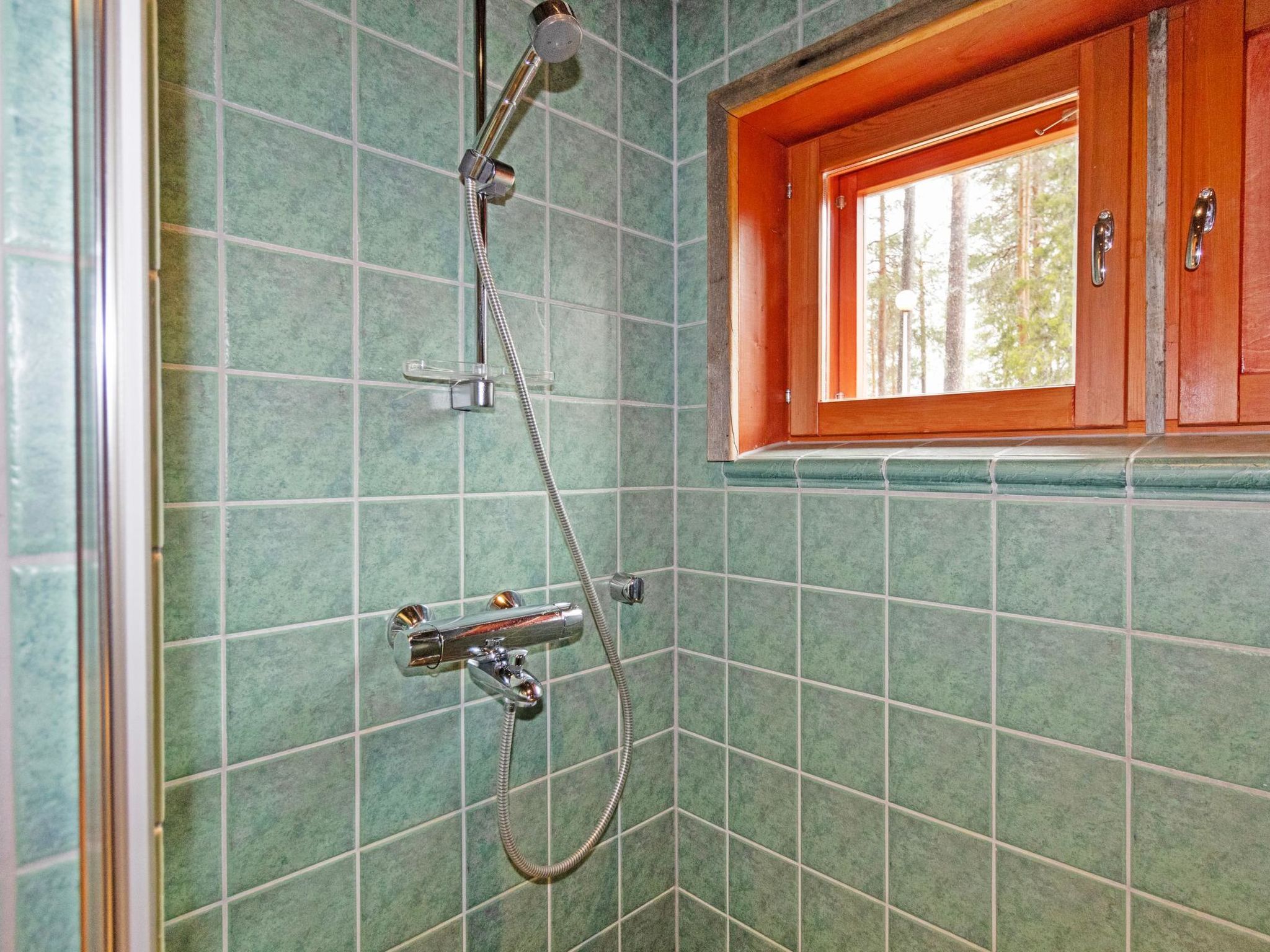 Metsä-luosto-Dedans