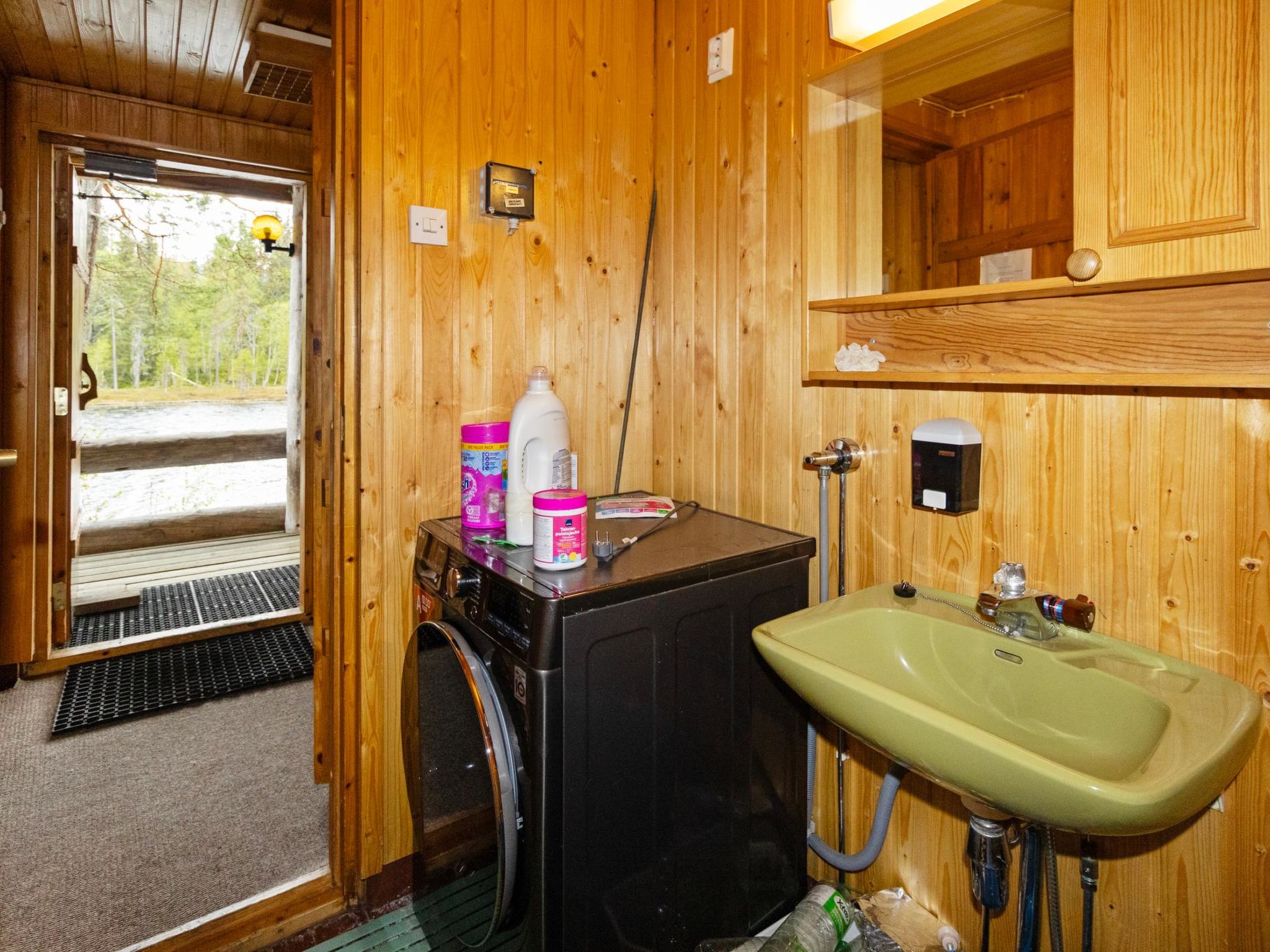 Metsä-luosto-Dedans