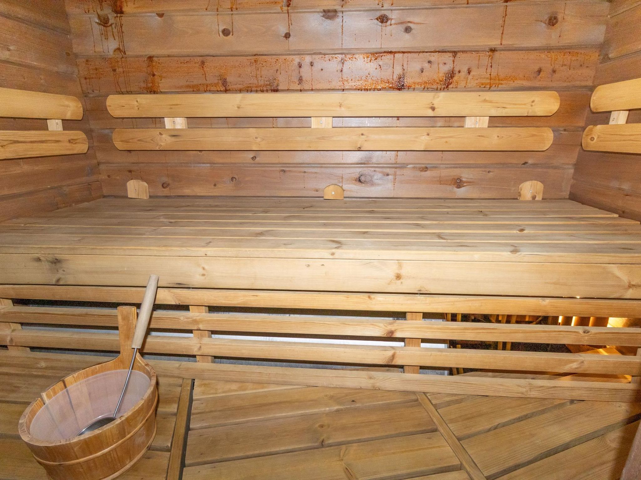 Savottakämppä-Inside