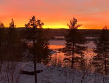 Ruim vakantiehuis aan de Inarijoki rivier met sauna en uitzicht op Noorwegen - thumbnail 4
