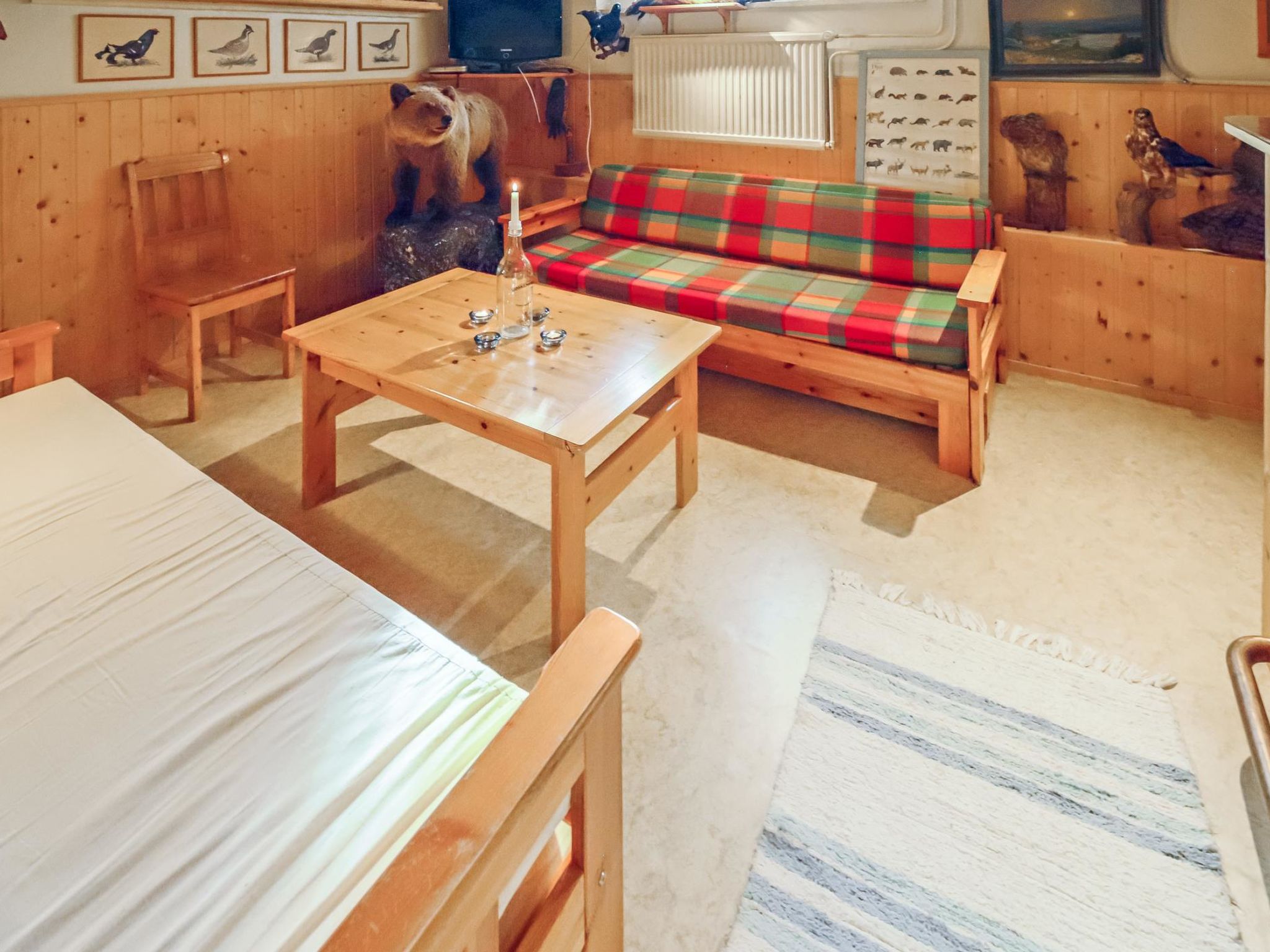 Lövgårdenin lohimaja-Inside