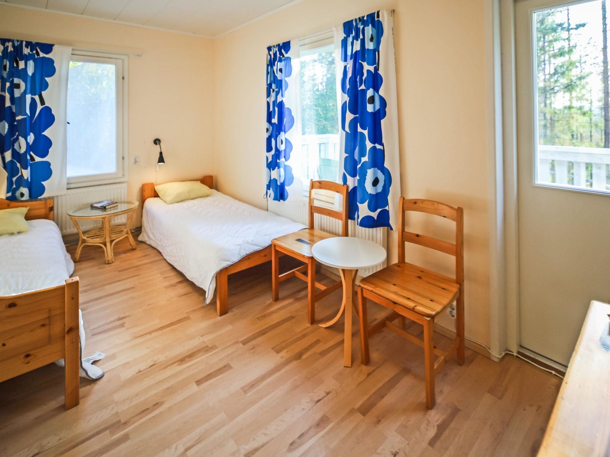 Lövgårdenin lohimaja-Inside