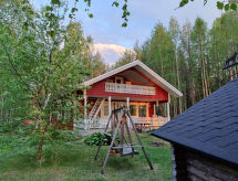 Knusse blokhut aan het Raanujärvi-meer met houtgestookte sauna, Ylitornio - thumbnail 1
