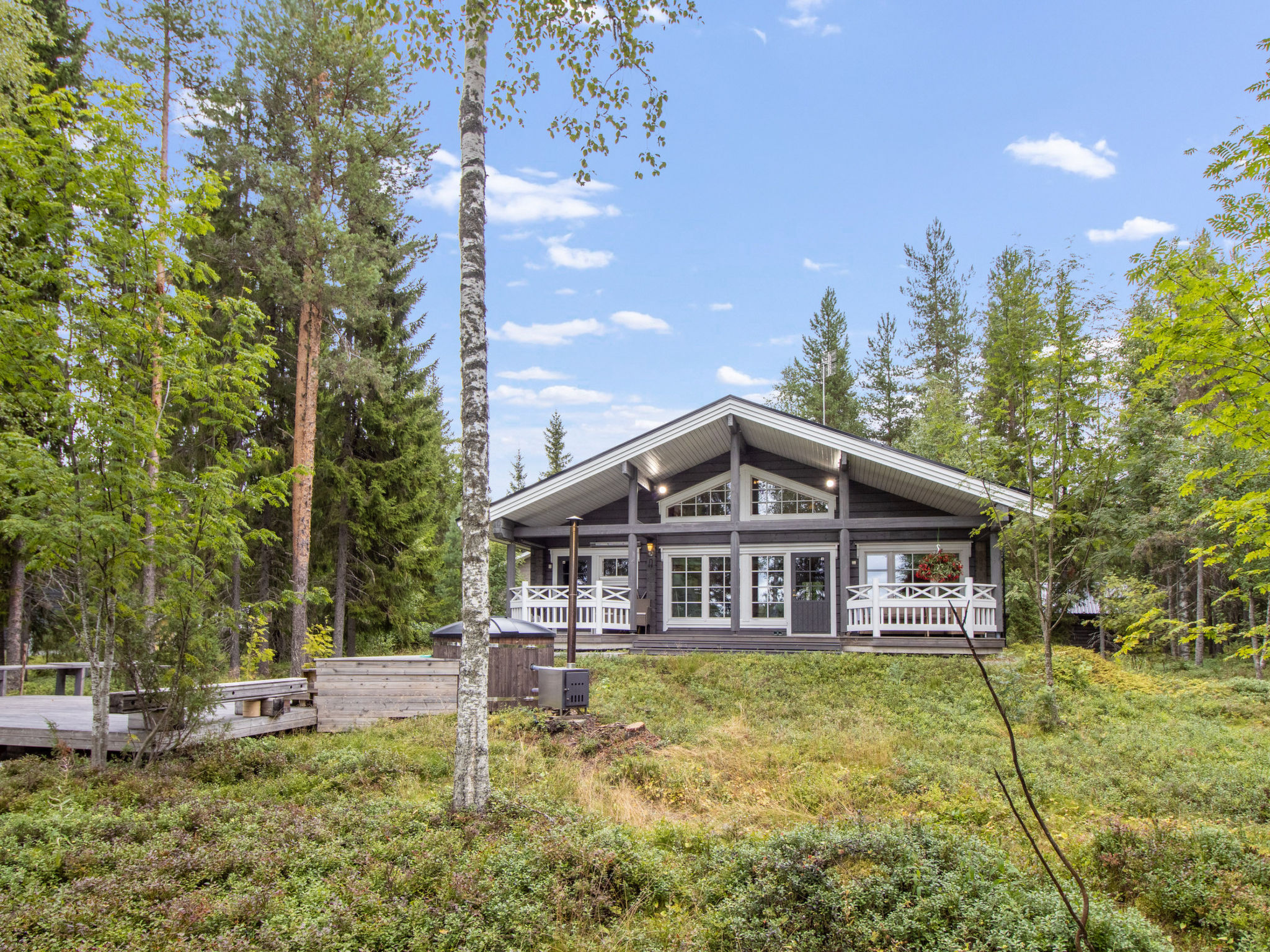 Villa white water