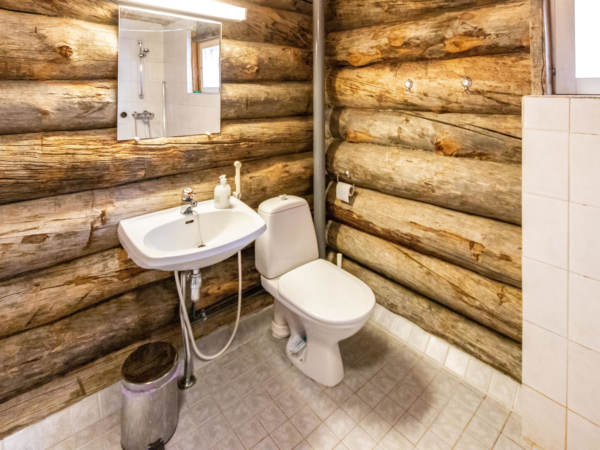 Palovaarankaarre 17-Dedans