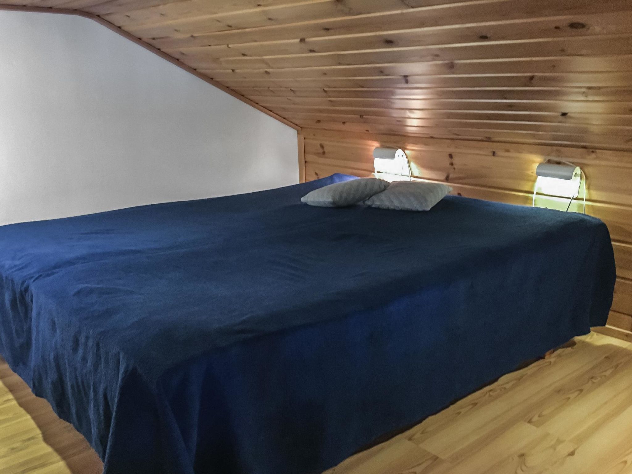 Lomaylläs b26 /palovaarankaarre 8 a-Binnen