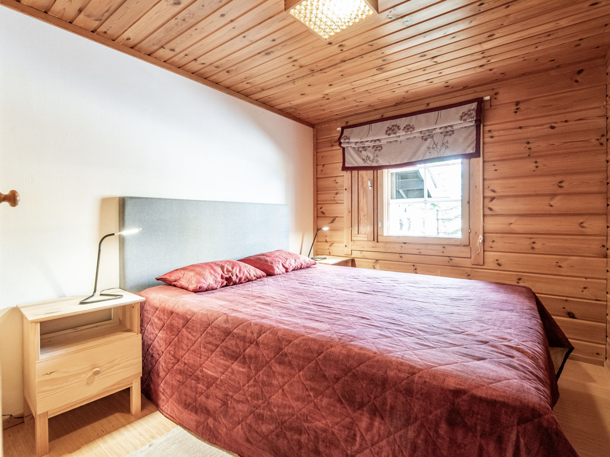 Lomaylläs f79 /palovaarankaarre 18b - Binnen