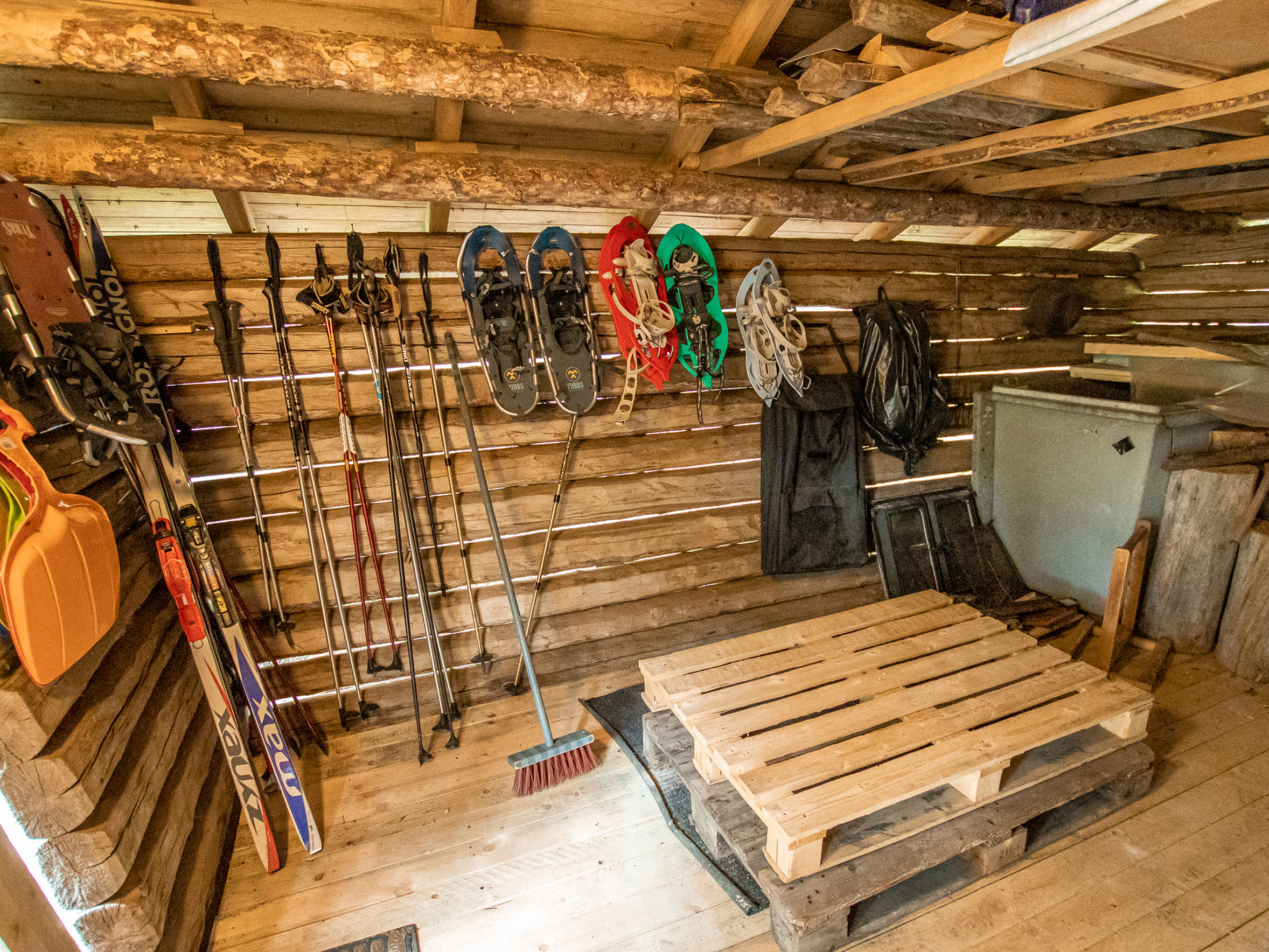 Salmentieva 2-Dedans