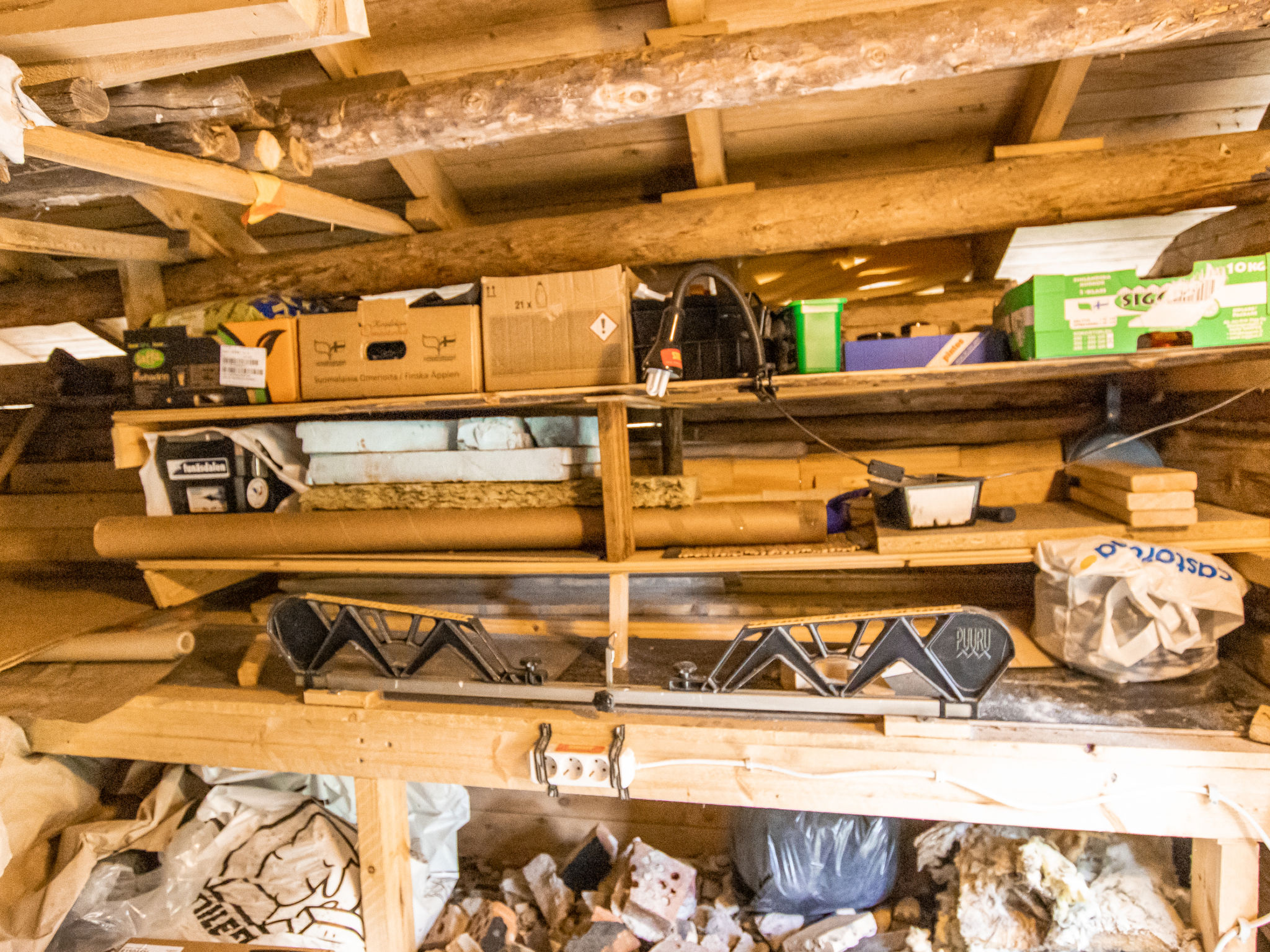 Salmentieva 2-Dedans