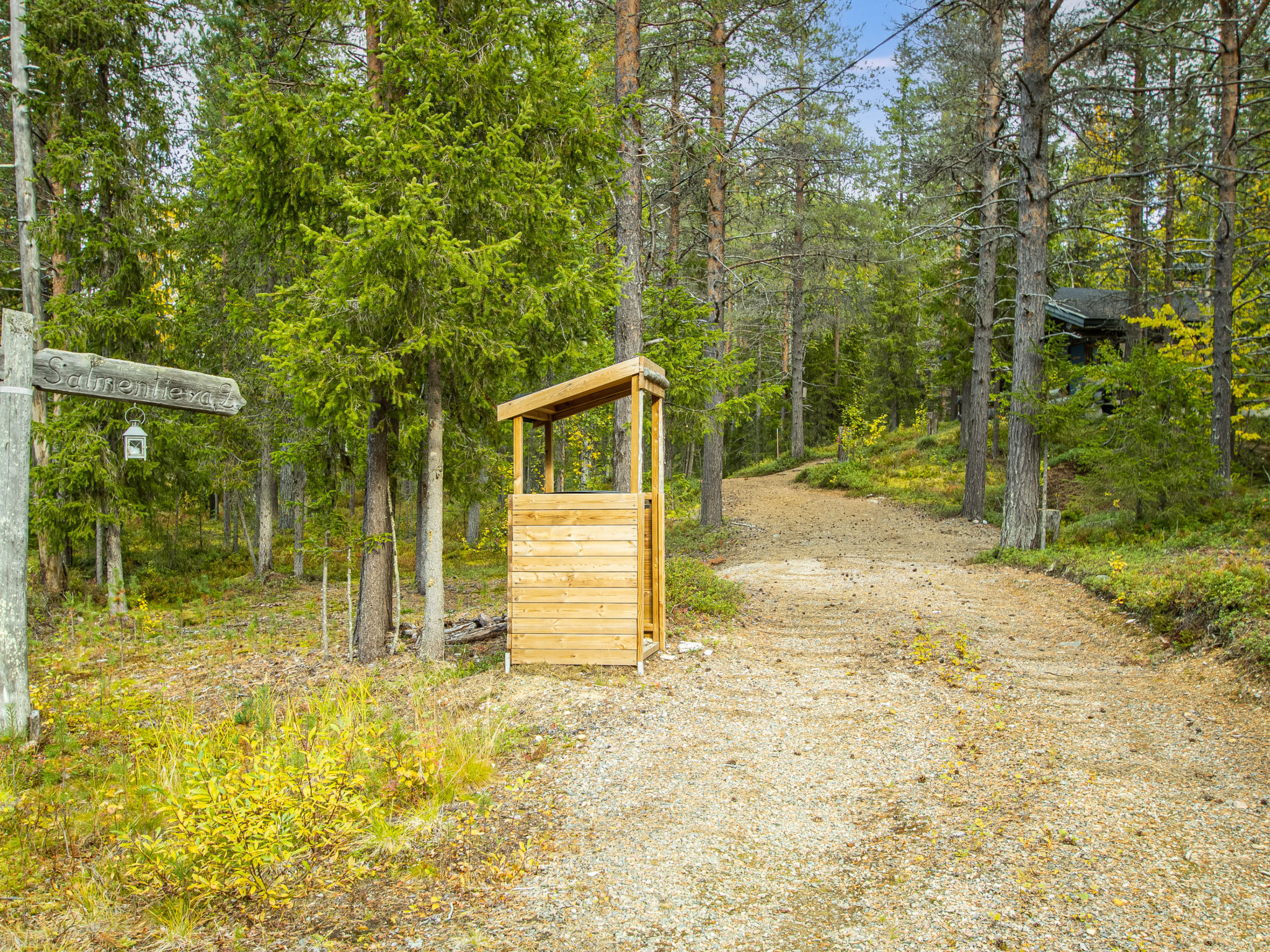 Salmentieva 2-Dedans