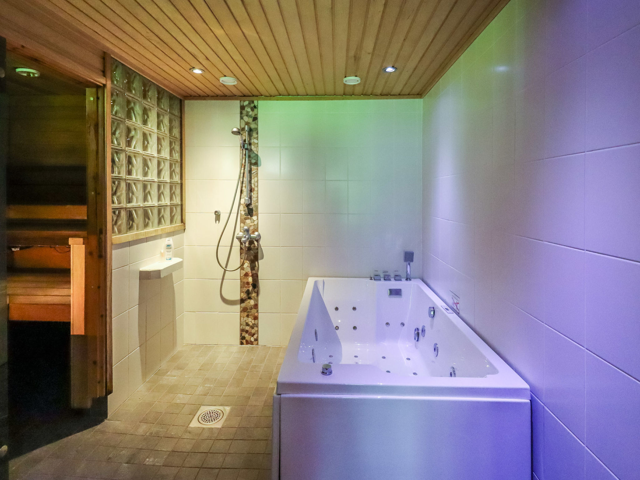 Villa lumo (ent. ylläskyrö) - Drinnen