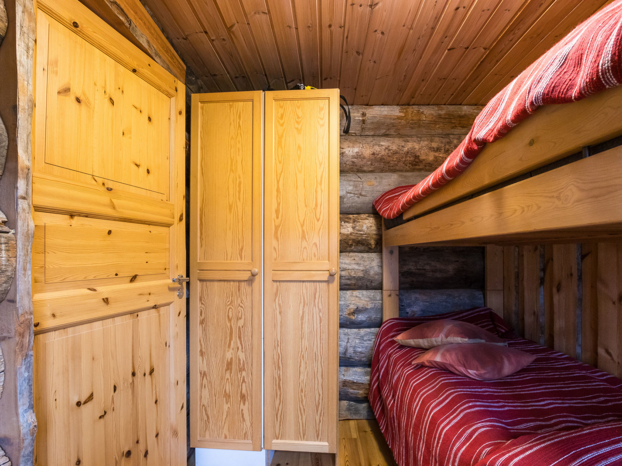 Maison Lomaylläs d58 /palovaarankaarre 11b – Intérieur, photo 28 sur 34