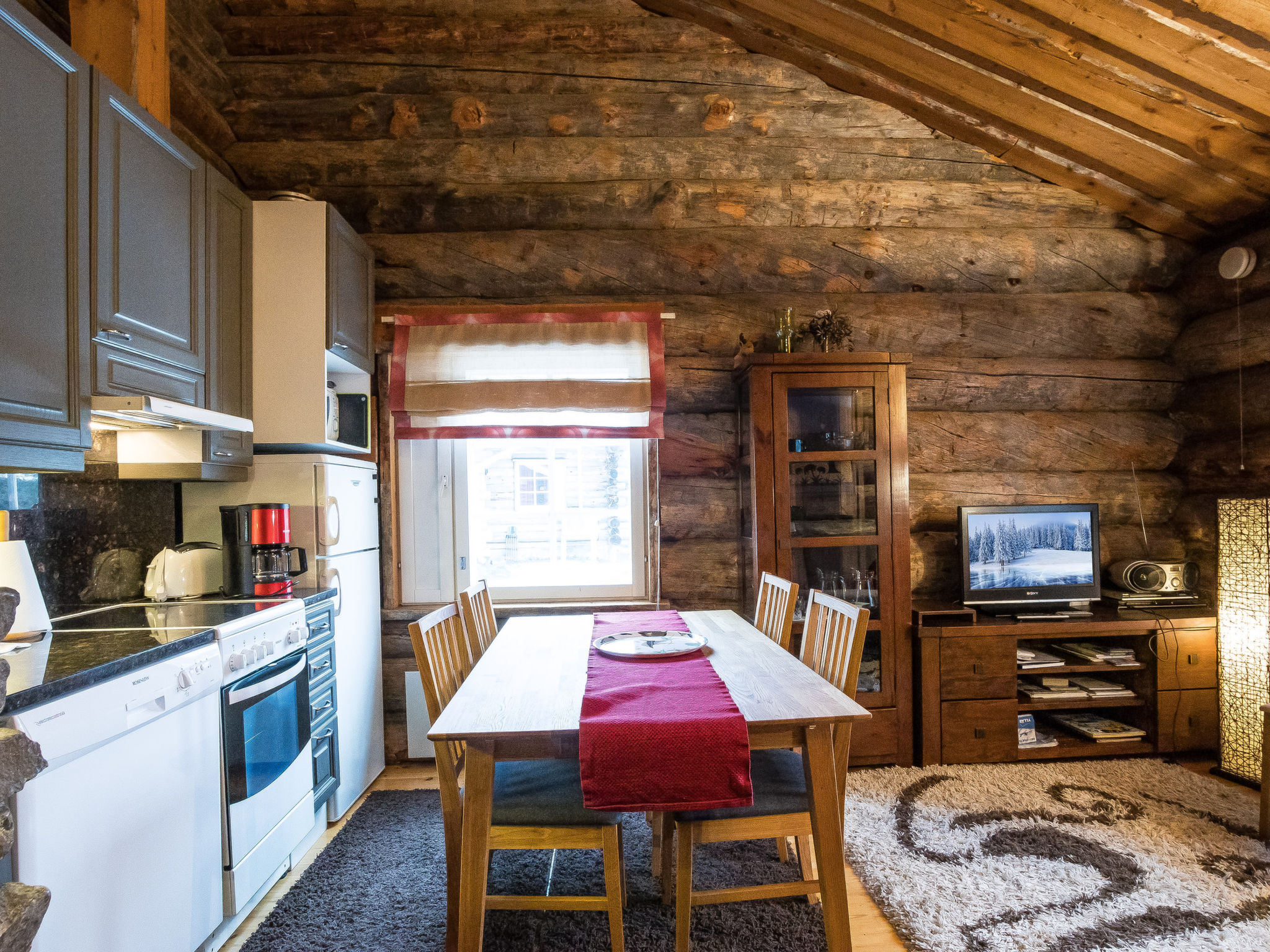 Maison Lomaylläs d58 /palovaarankaarre 11b – Intérieur, photo 16 sur 34