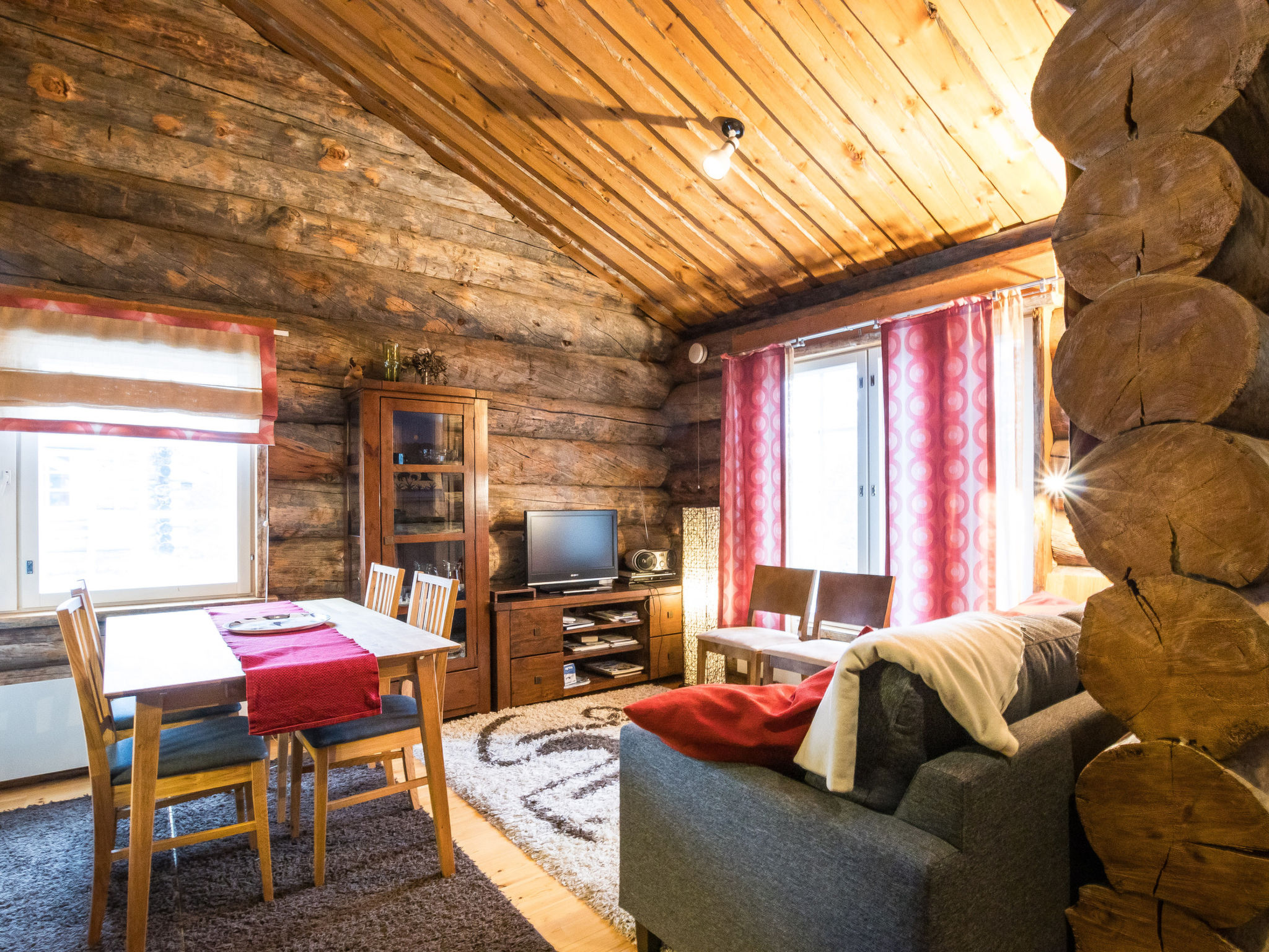Maison Lomaylläs d58 /palovaarankaarre 11b – Intérieur, photo 15 sur 34