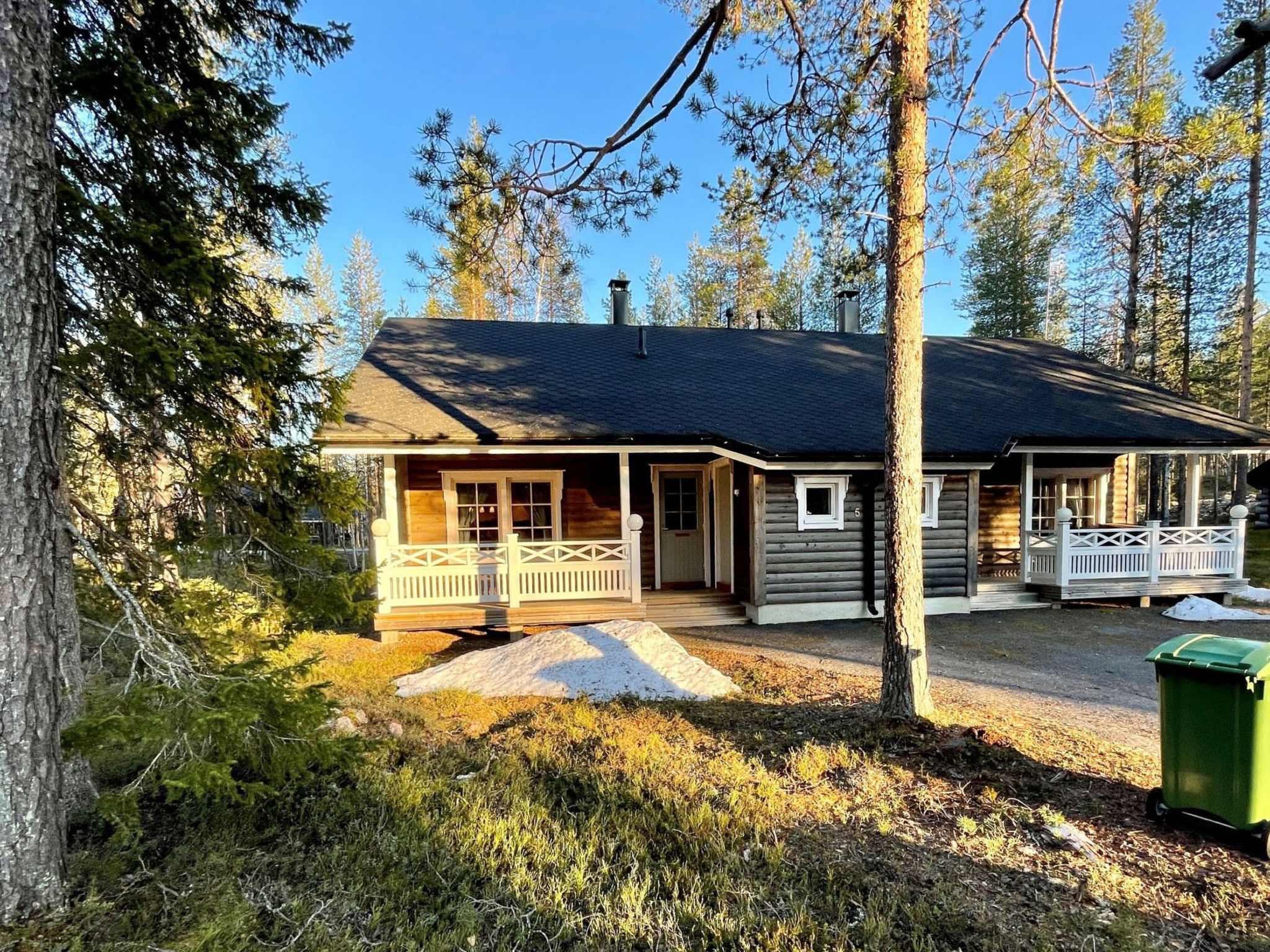 Ylläsriekko / itätupa