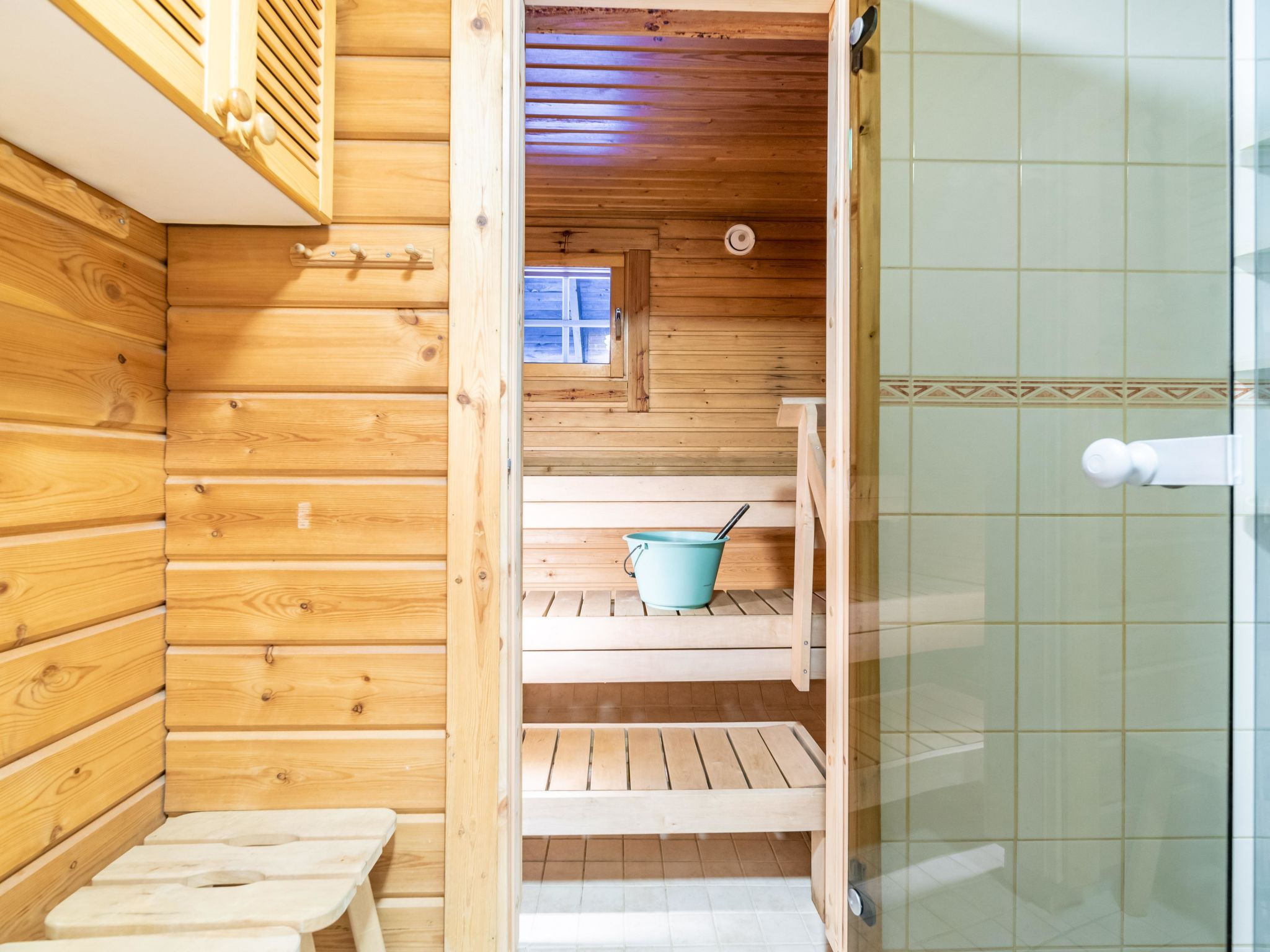 Lomaylläs h105 / pistopolku 2a-Dedans