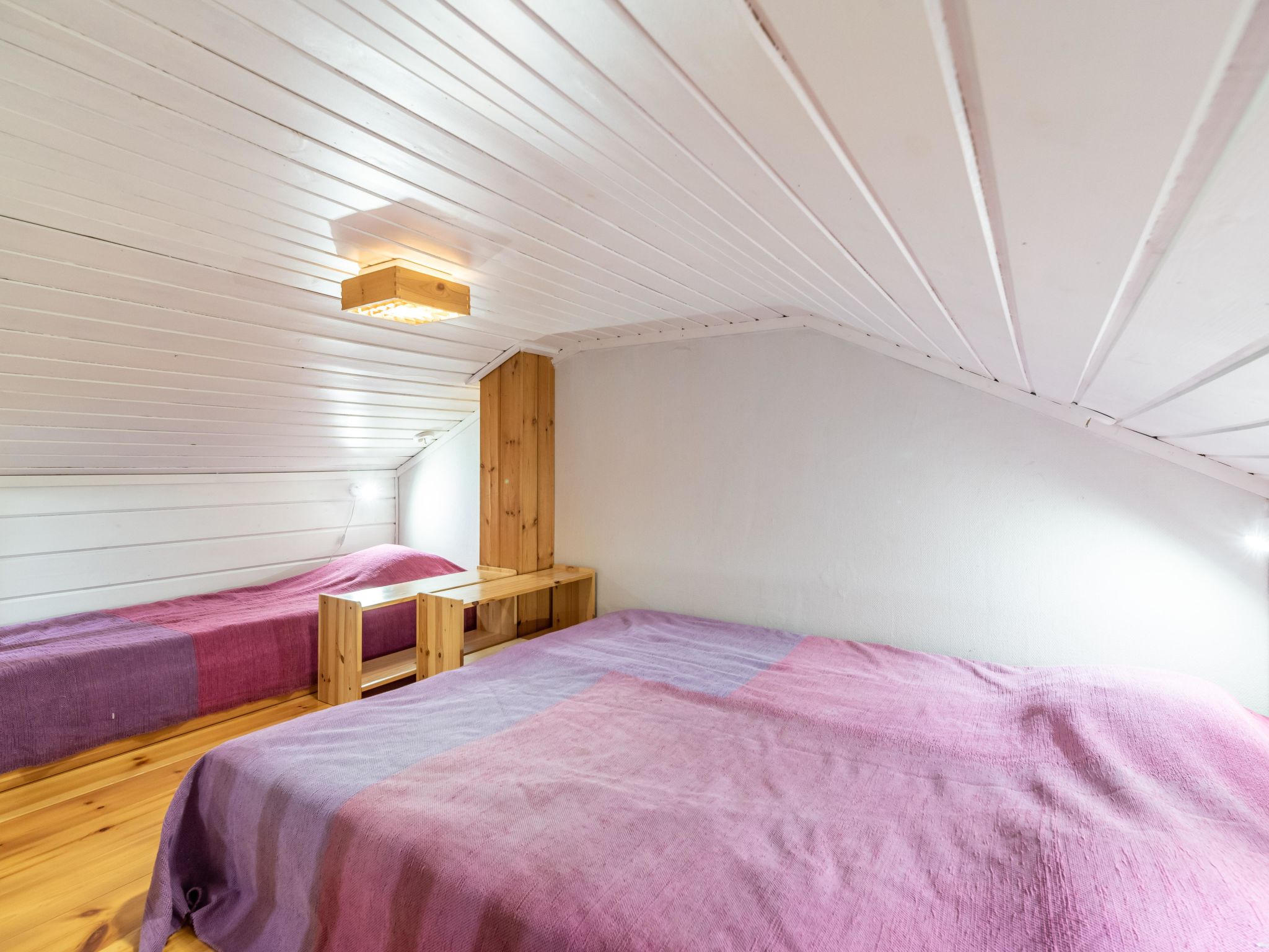 Lomaylläs h105 / pistopolku 2a-Dedans