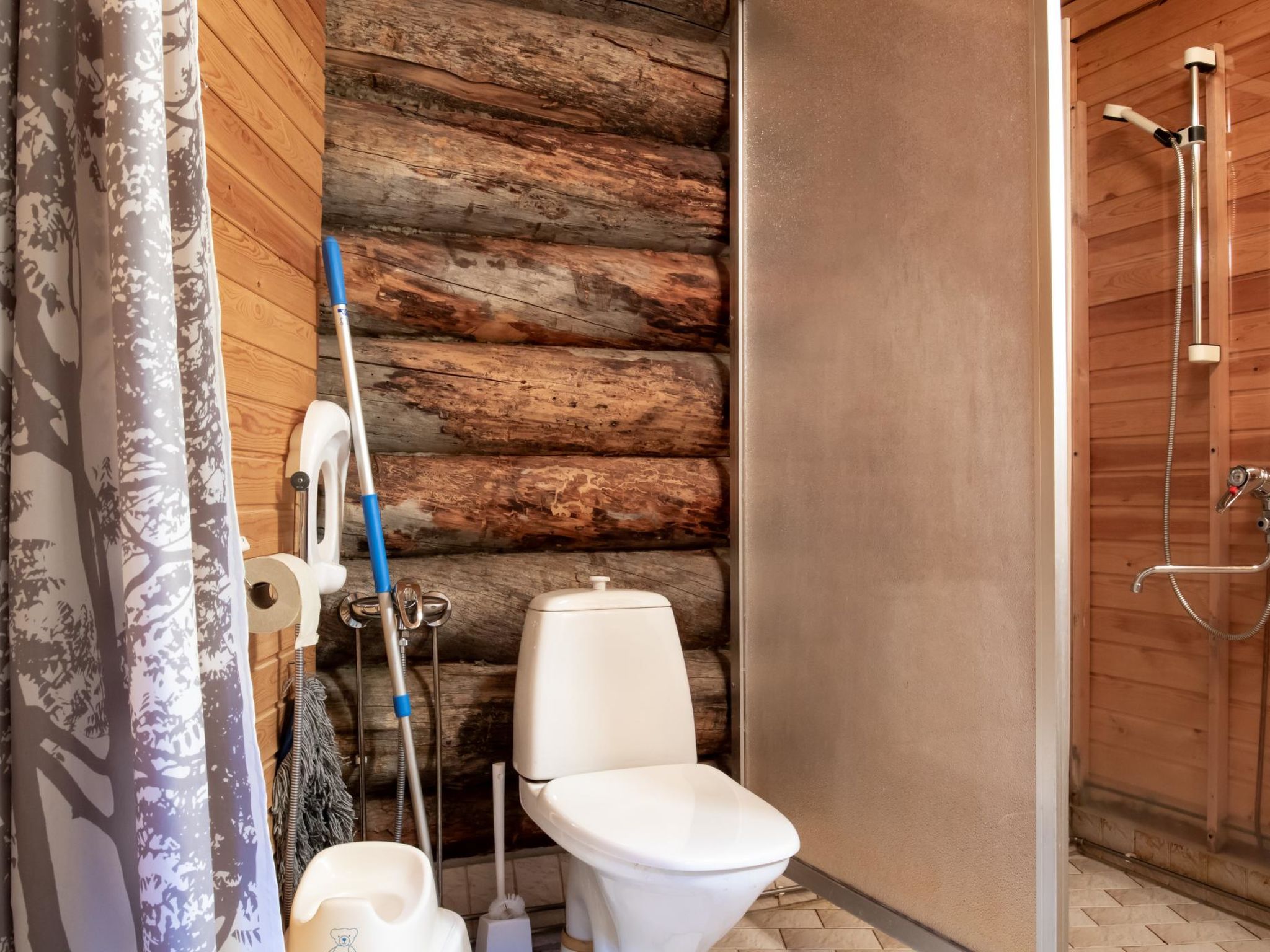 Ylläsparit as. mustikka-Dedans