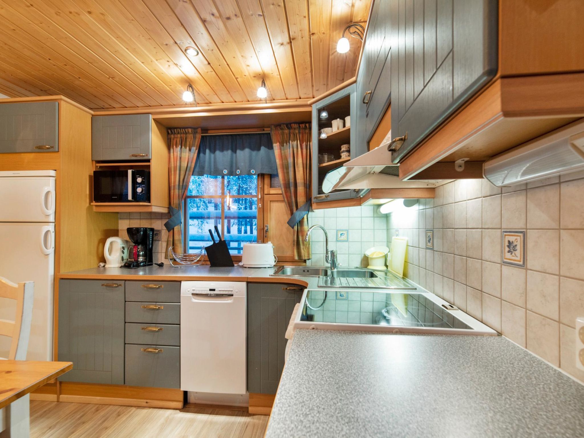 Ylläshuili 2-Dedans