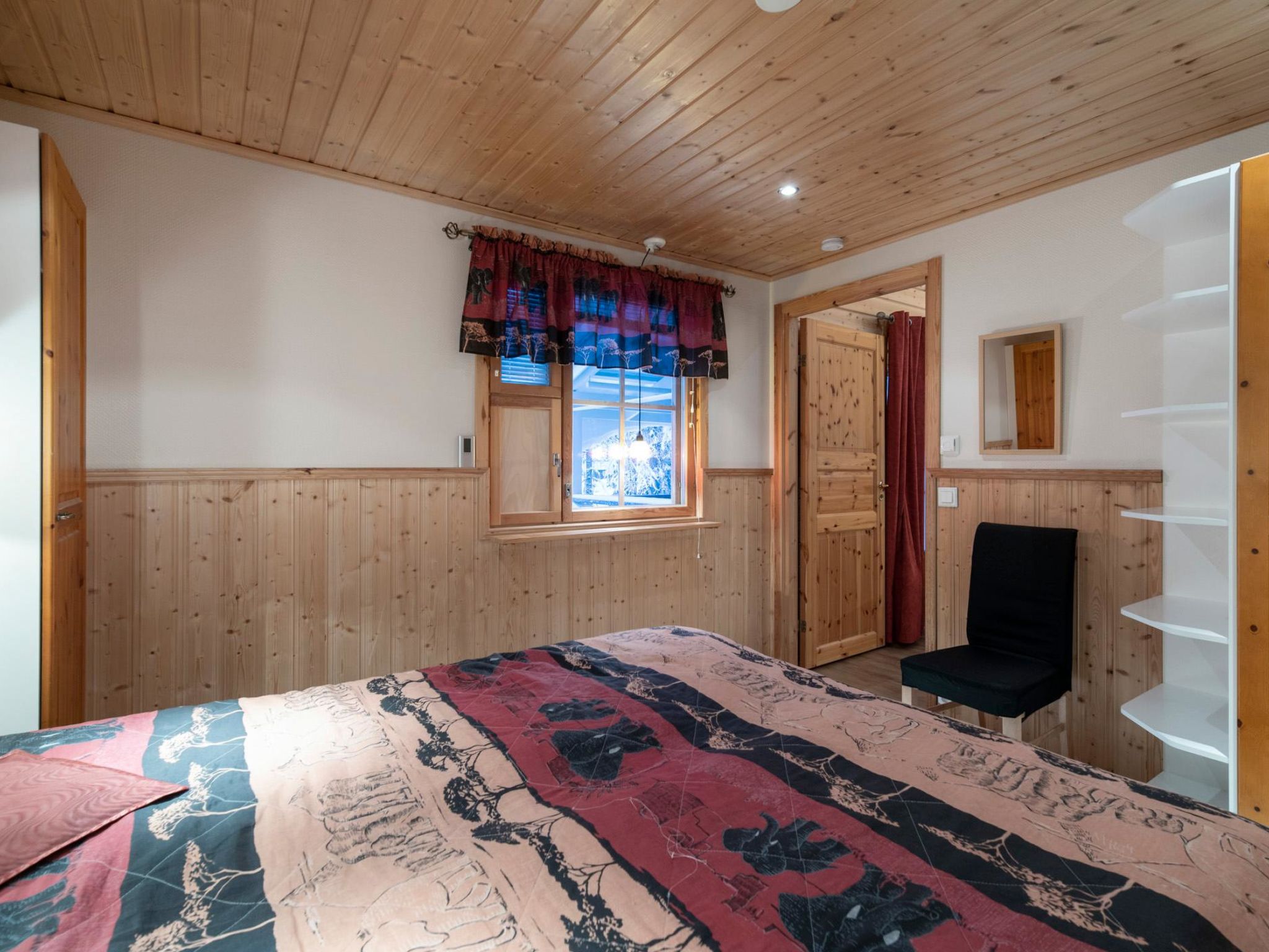 Ylläshuili 2-Dedans