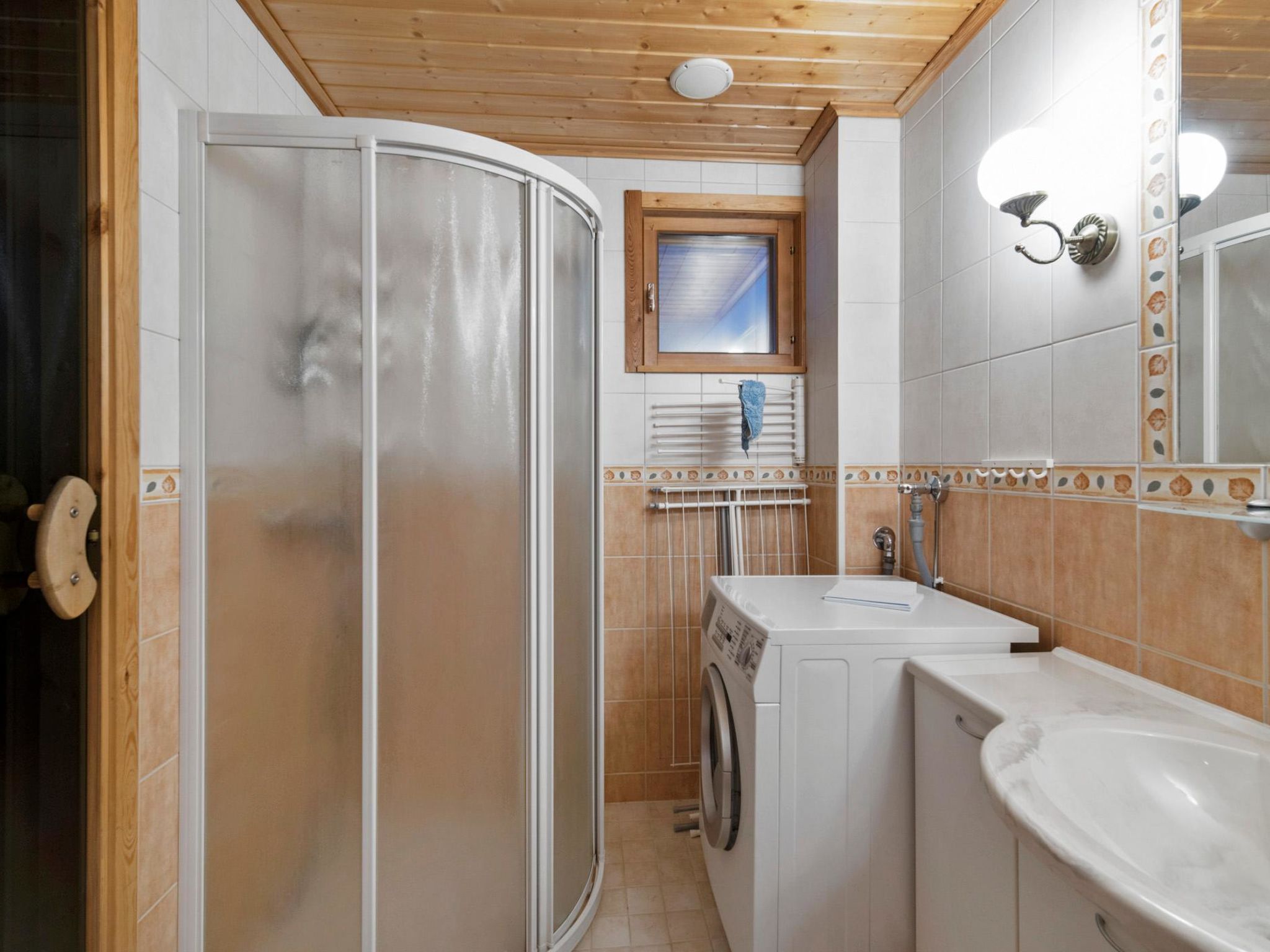 Ylläshuili 2-Dedans