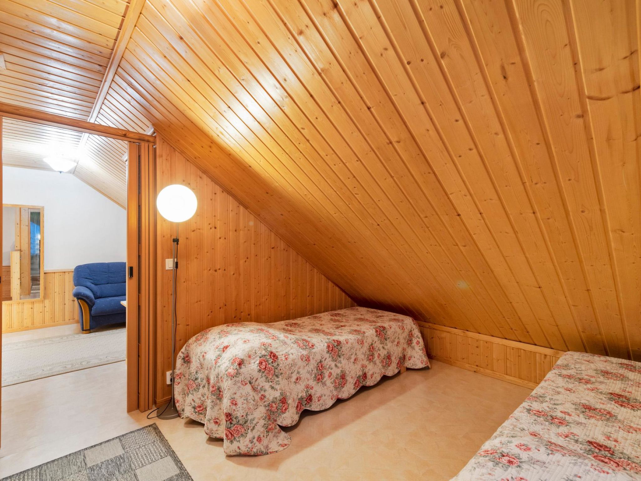 Ylläshuili 2-Dedans