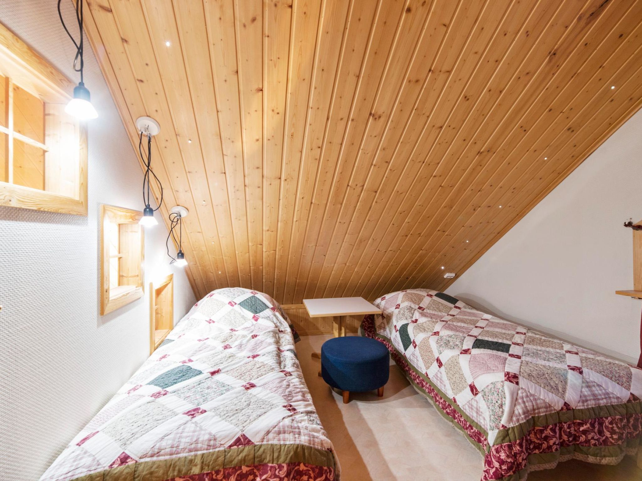 Ylläshuili 2-Dedans