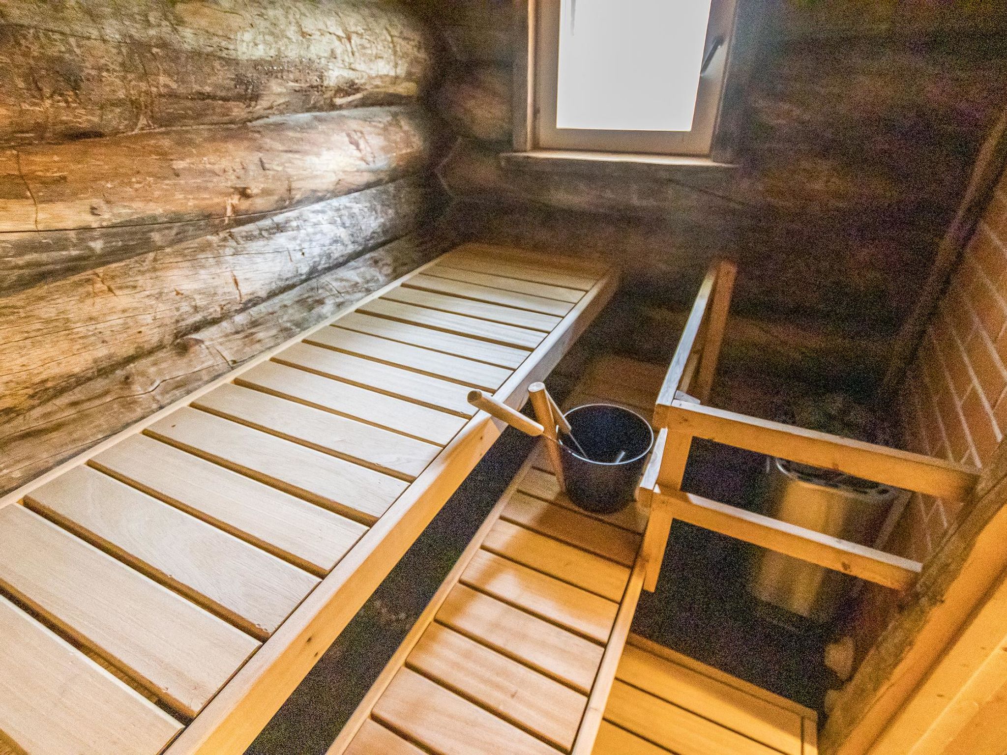 Lomaylläs maja/keloluppo-Dedans