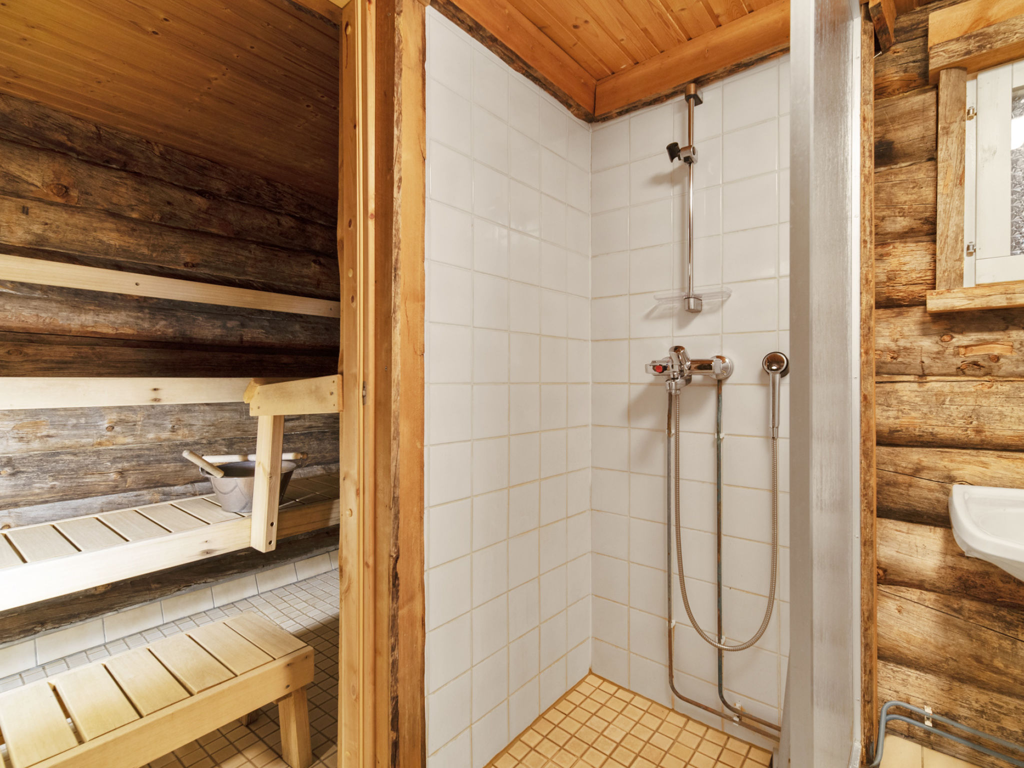 Maison Lomaylläs d59 /palovaarankaarre 13 a – Intérieur, photo 19 sur 28