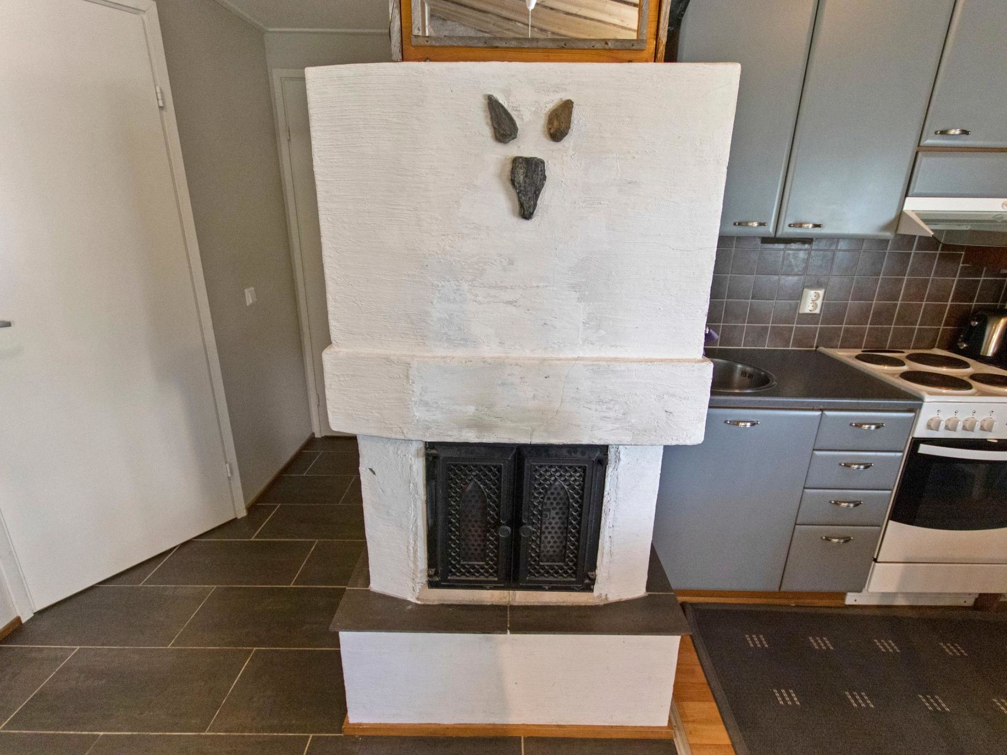 Hankipolku 7b / ukuli-Binnen