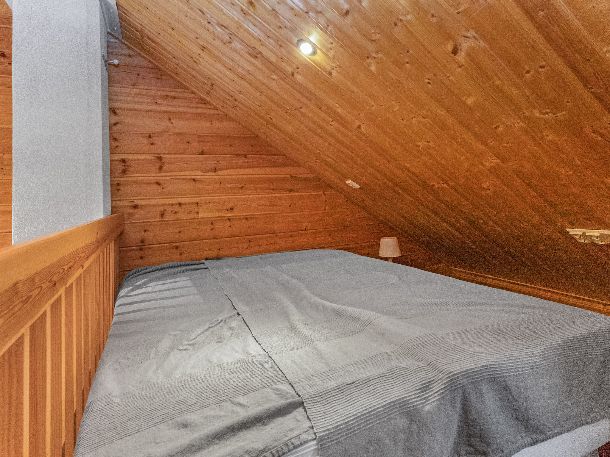 Kultapiisku 2-Dedans