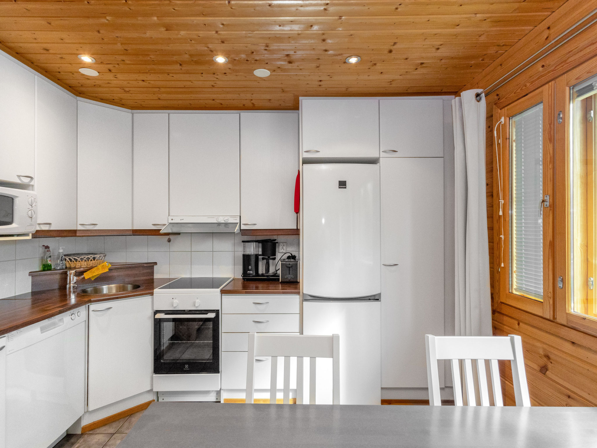 Kultapiisku 2 - Drinnen
