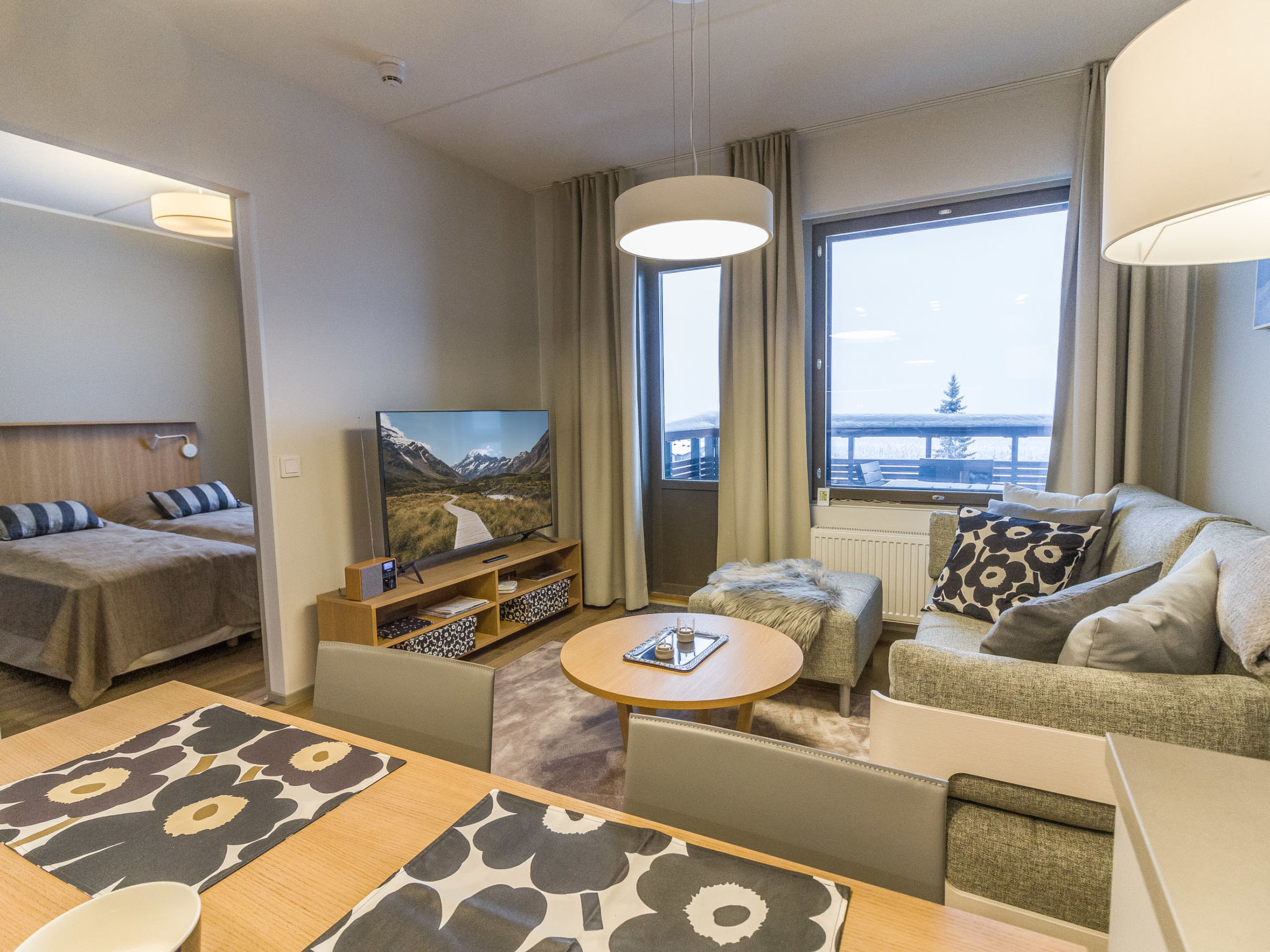 Ylläs Chalets IV was completed in 2023 and is the newest chalet in the area with a great location. The apartment was commissioned in January 2026 and is modern and well-equipped. The property is idea..