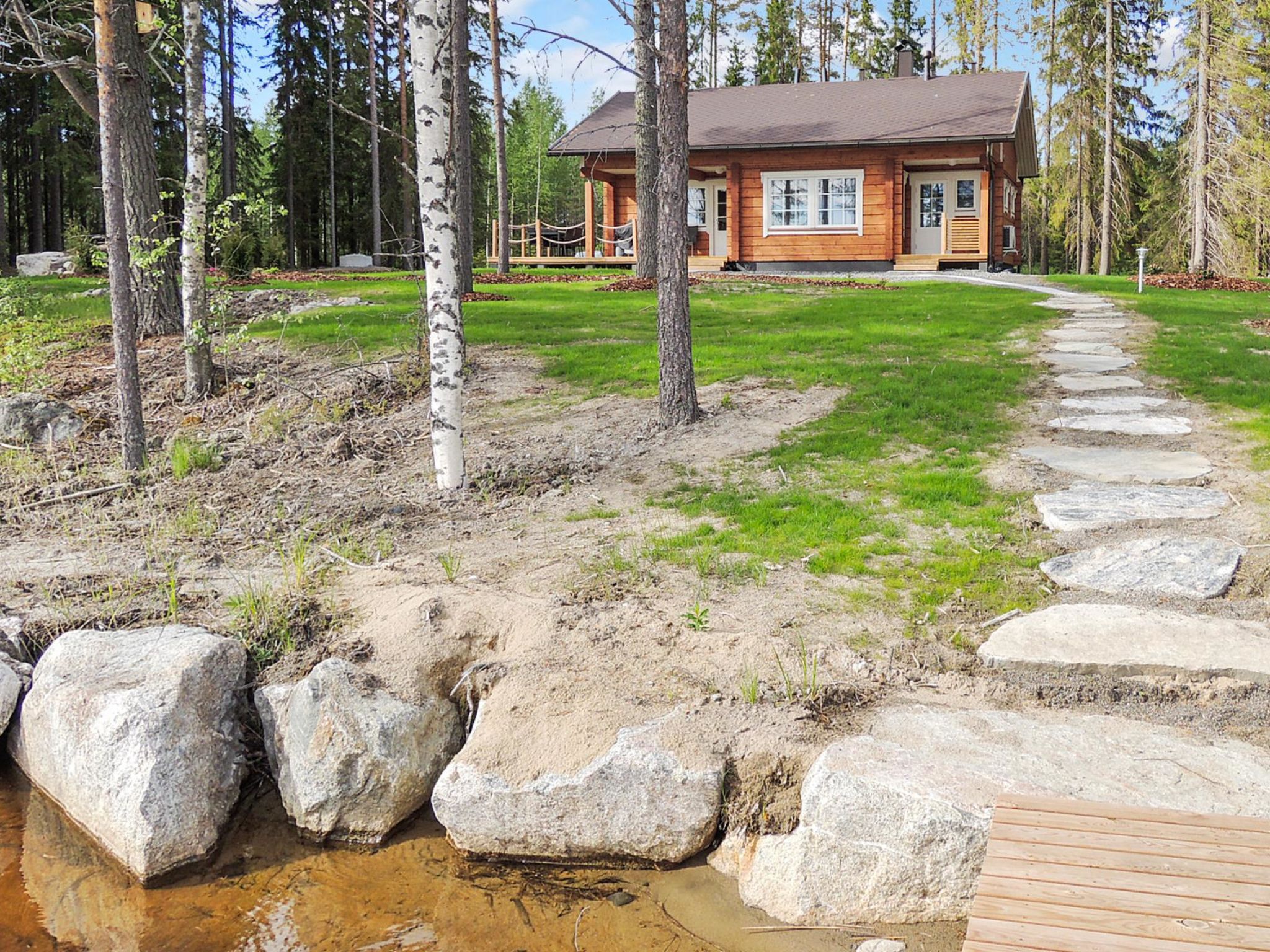 Nesterin helmi-Binnen