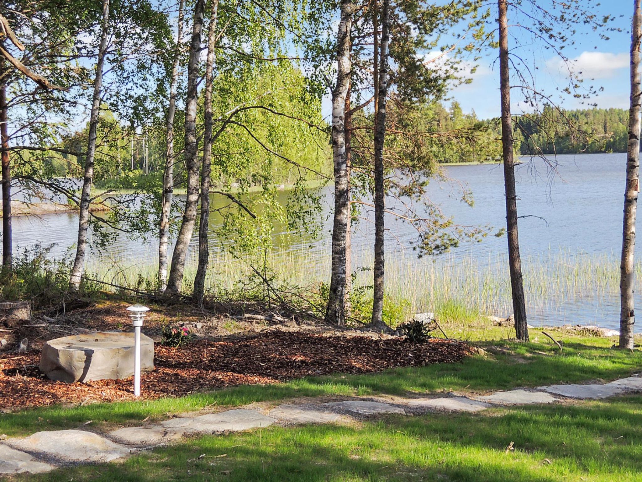 Nesterin helmi-Binnen