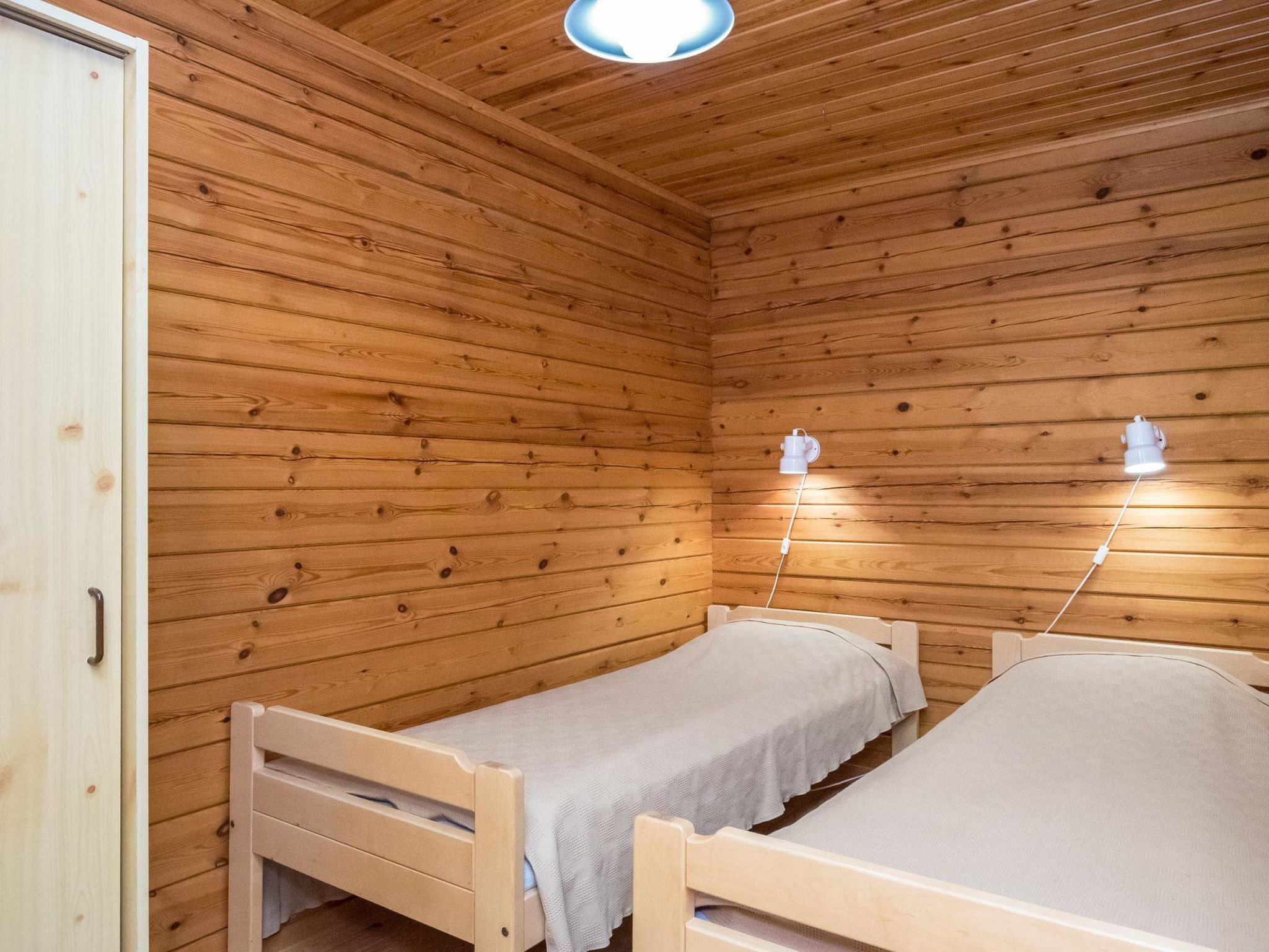 Laitamökki-Inside