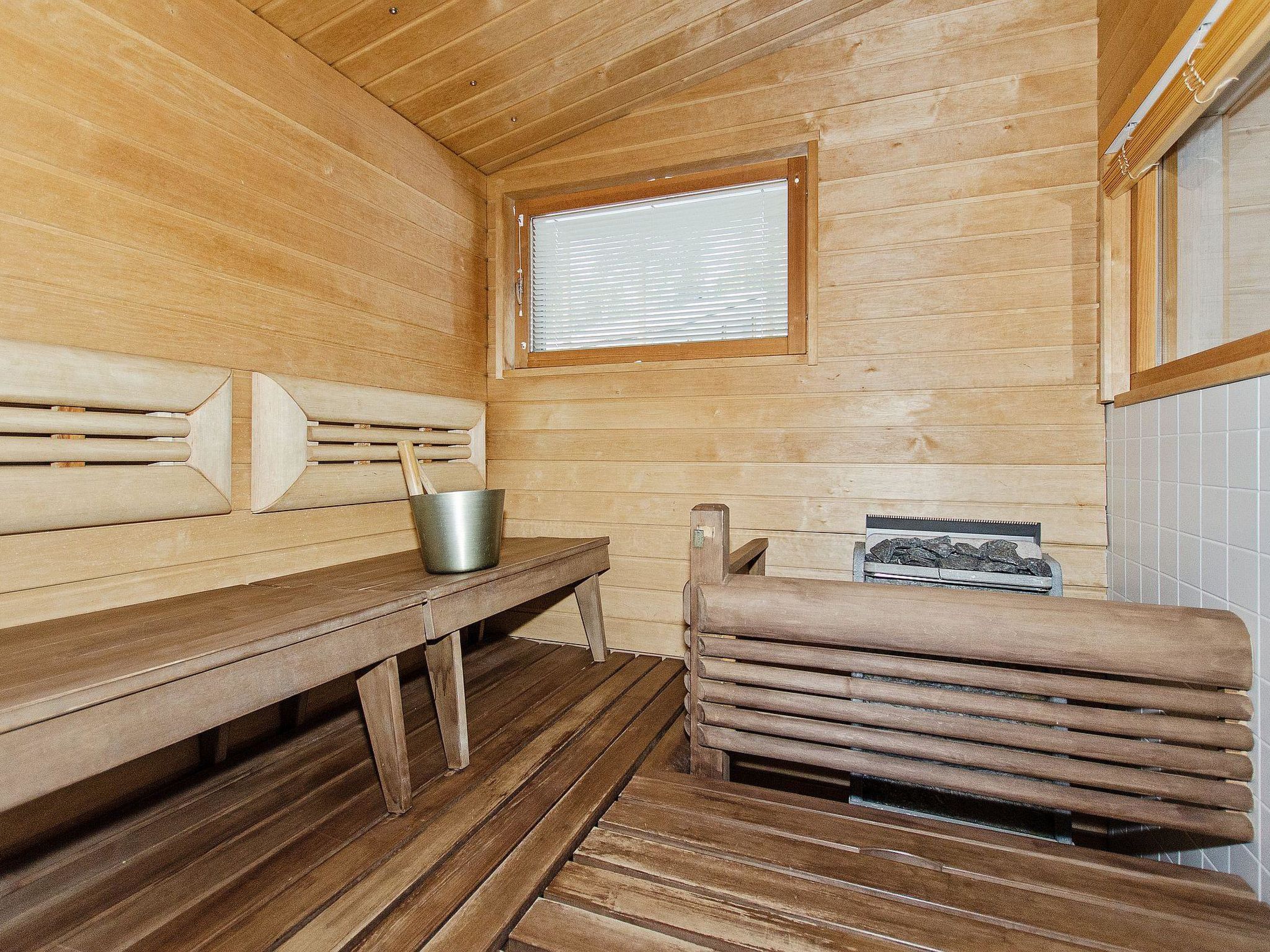 Pielislinna/loma-koli-Binnen