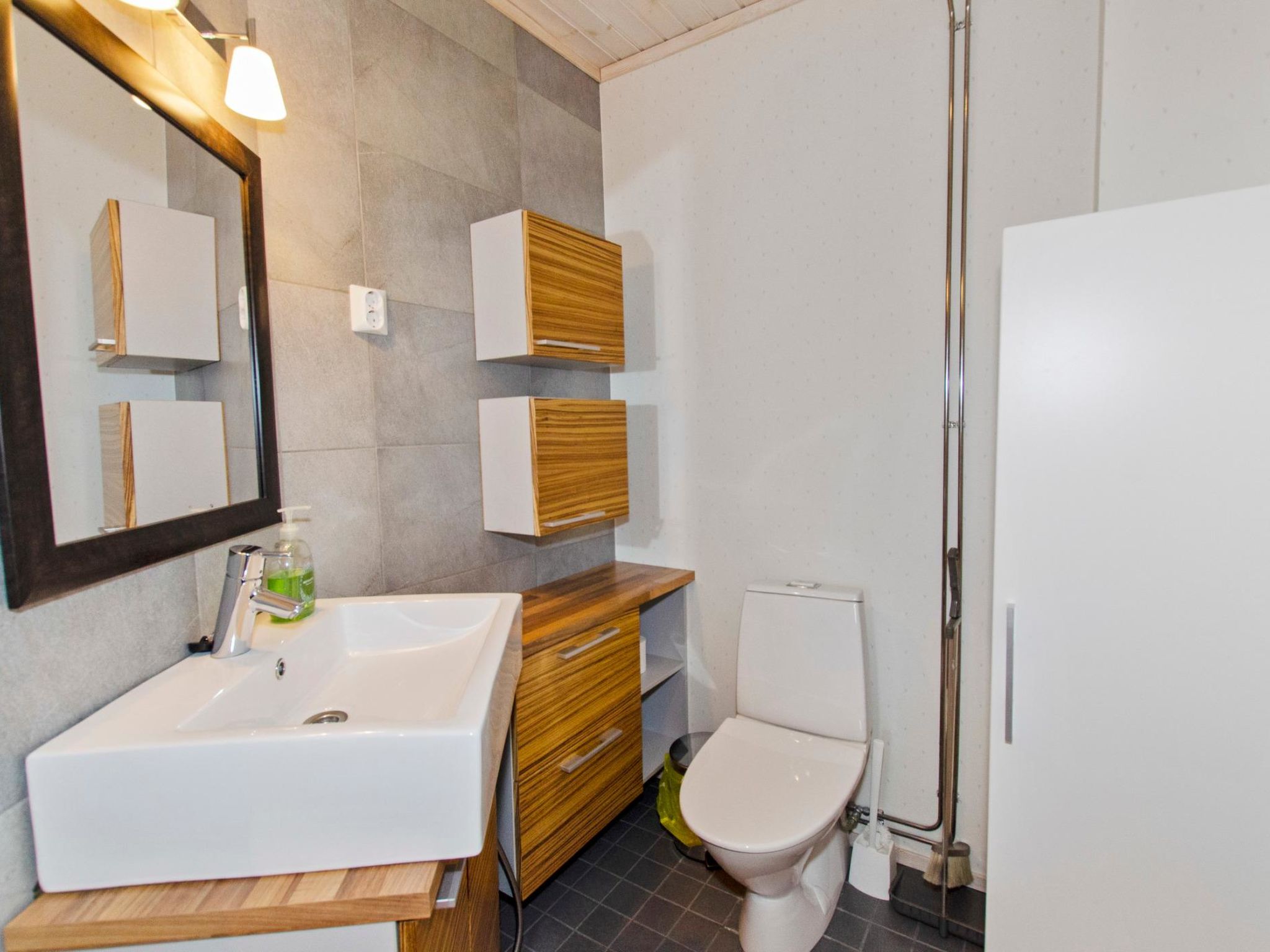 Kolin helmi 2-Binnen