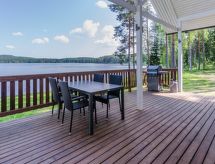 Stijlvolle houten villa aan het Pielinenmeer met sauna en privéstrand - thumbnail 6