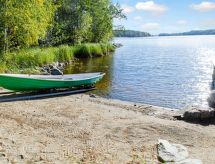 Vrijstaande blokhut aan het Orivesi-meer met eigen sauna en strand - thumbnail 4